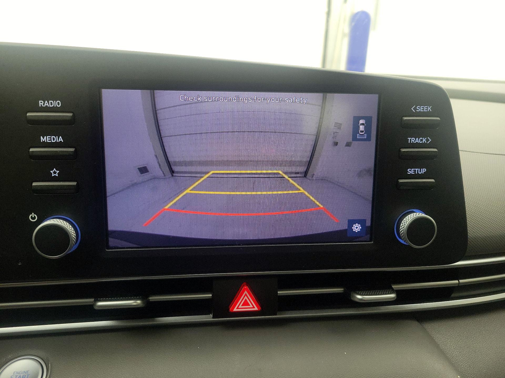 Thumbnail: 2022 Hyundai Elantra - 14