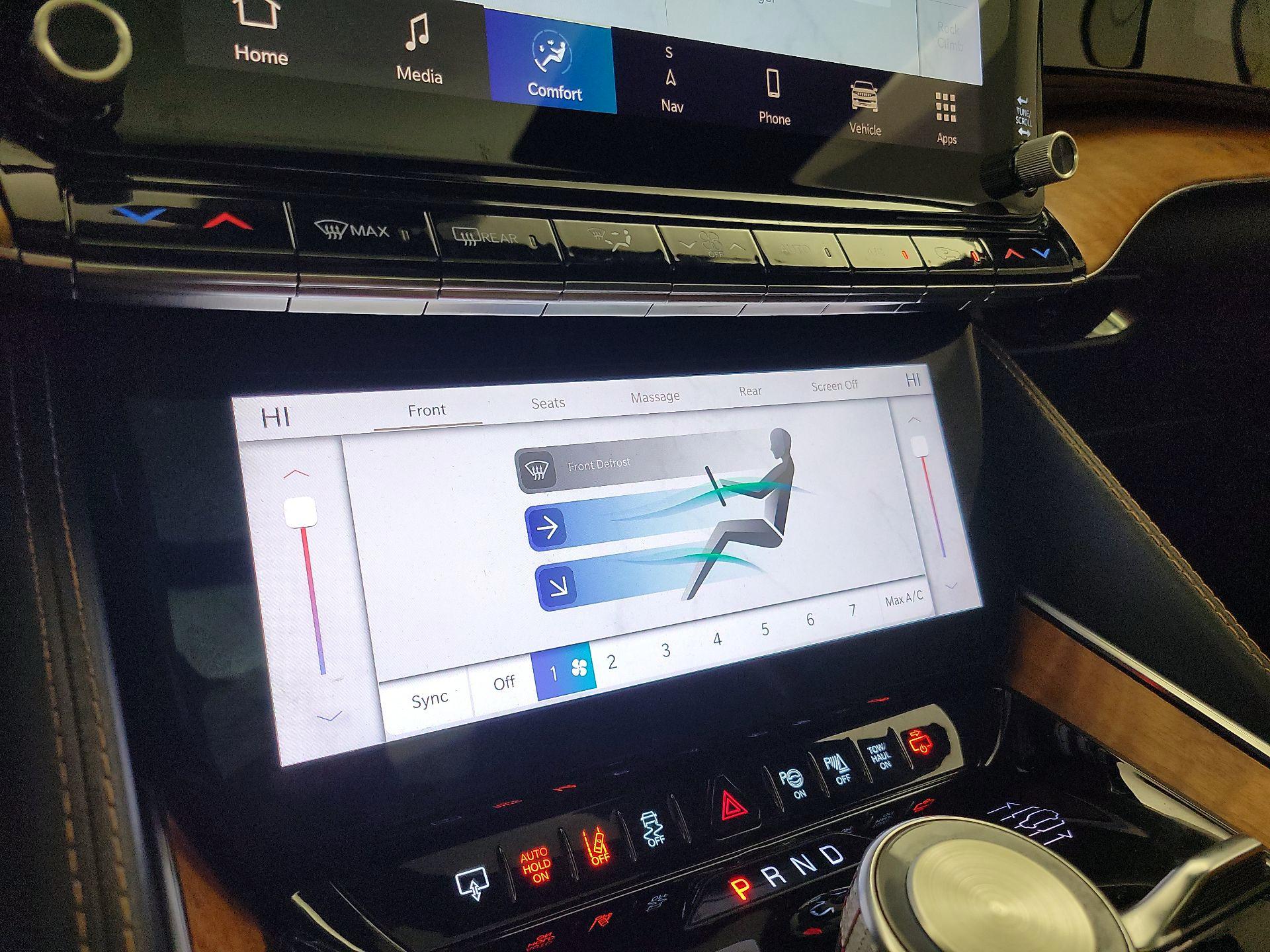 Thumbnail: 2022 Jeep Grand Wagoneer - 17