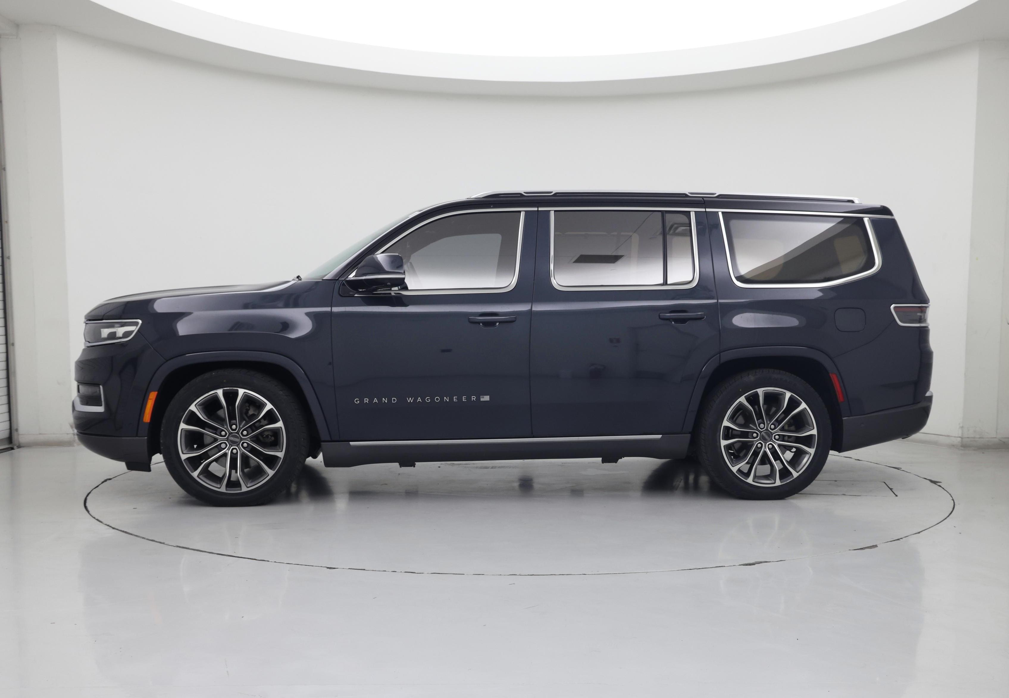 Thumbnail: 2022 Jeep Grand Wagoneer - 3