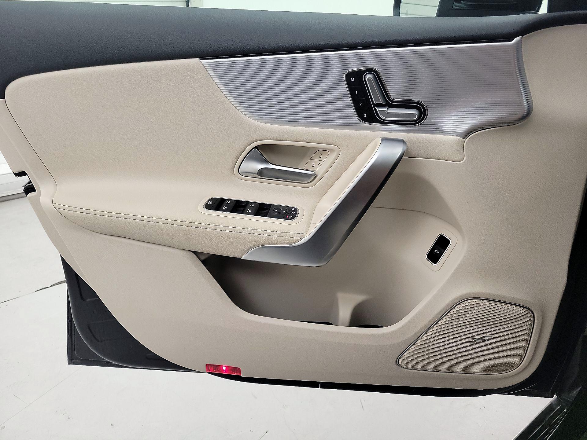 Thumbnail: 2020 Mercedes-Benz A-Class - 12