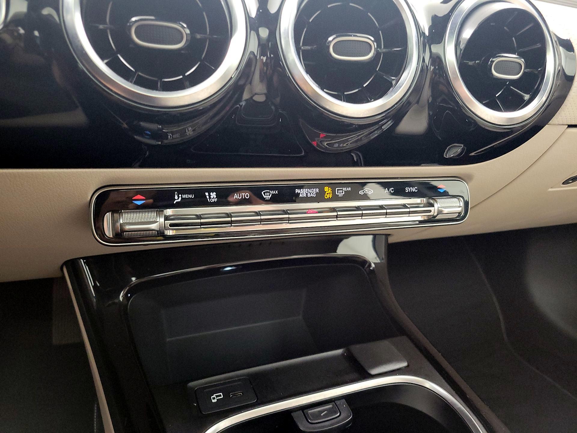 Thumbnail: 2020 Mercedes-Benz A-Class - 17