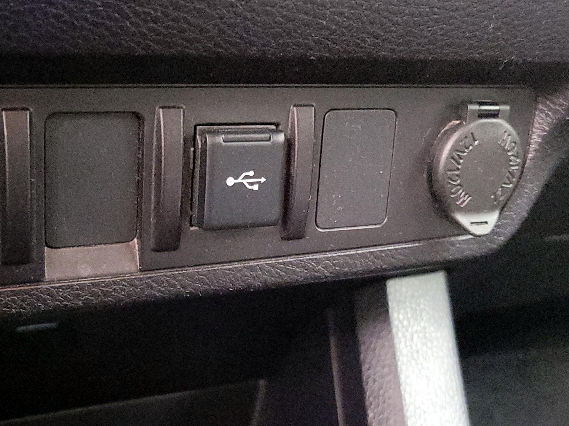 Thumbnail: 2021 Toyota Tacoma - 18