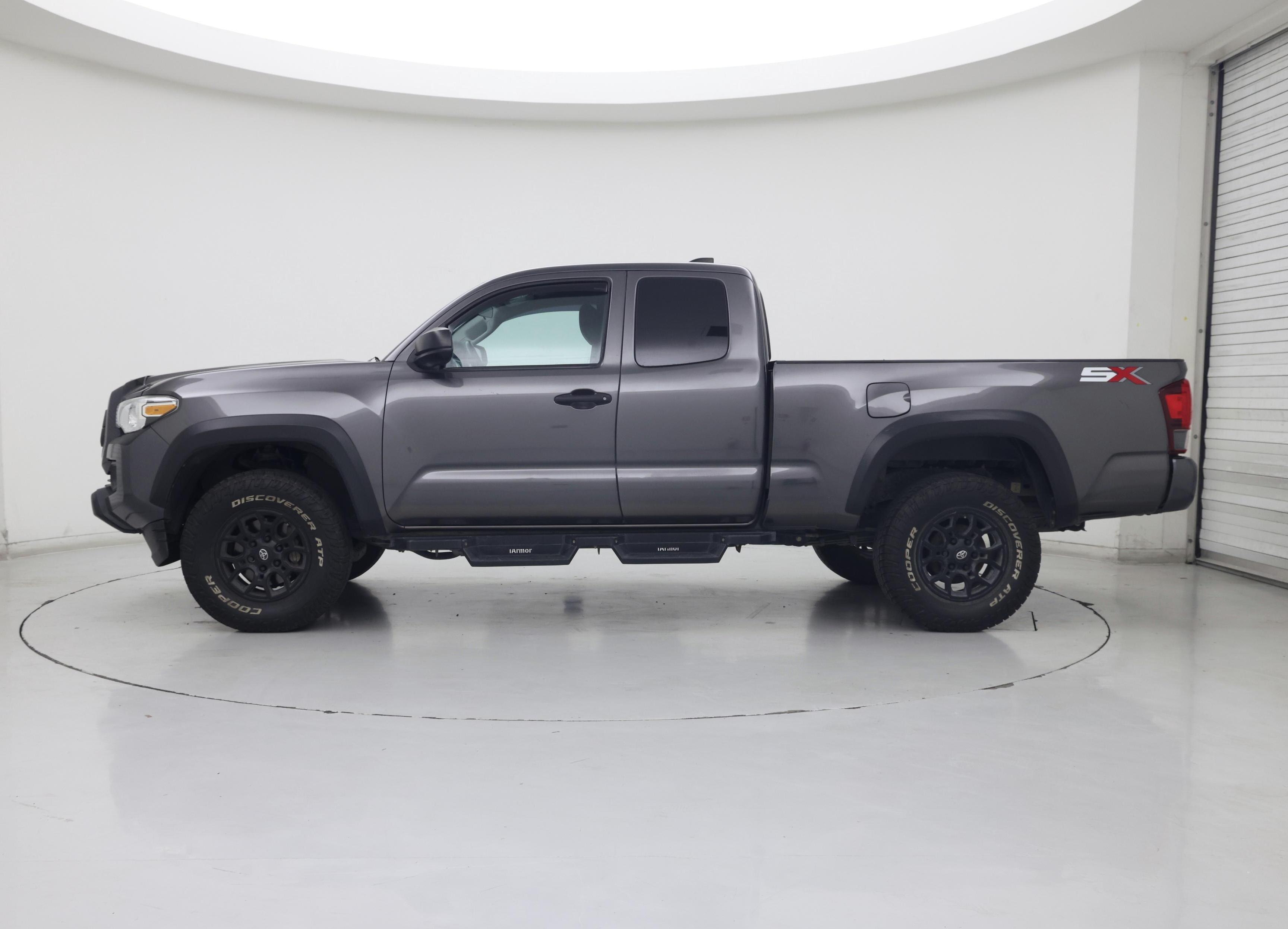 Thumbnail: 2021 Toyota Tacoma - 3
