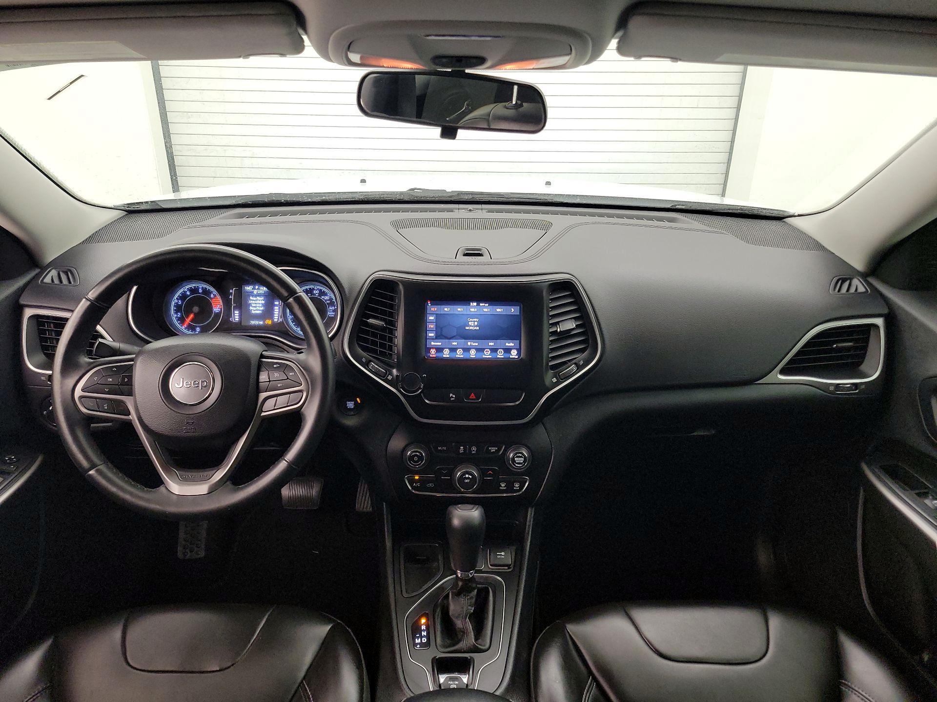 Thumbnail: 2019 Jeep Cherokee - 9