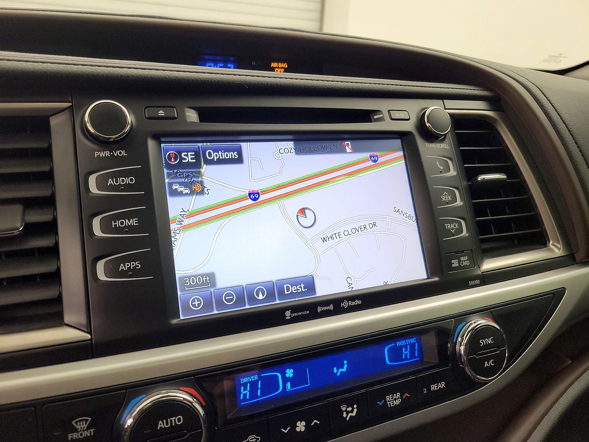 Thumbnail: 2019 Toyota Highlander - 14