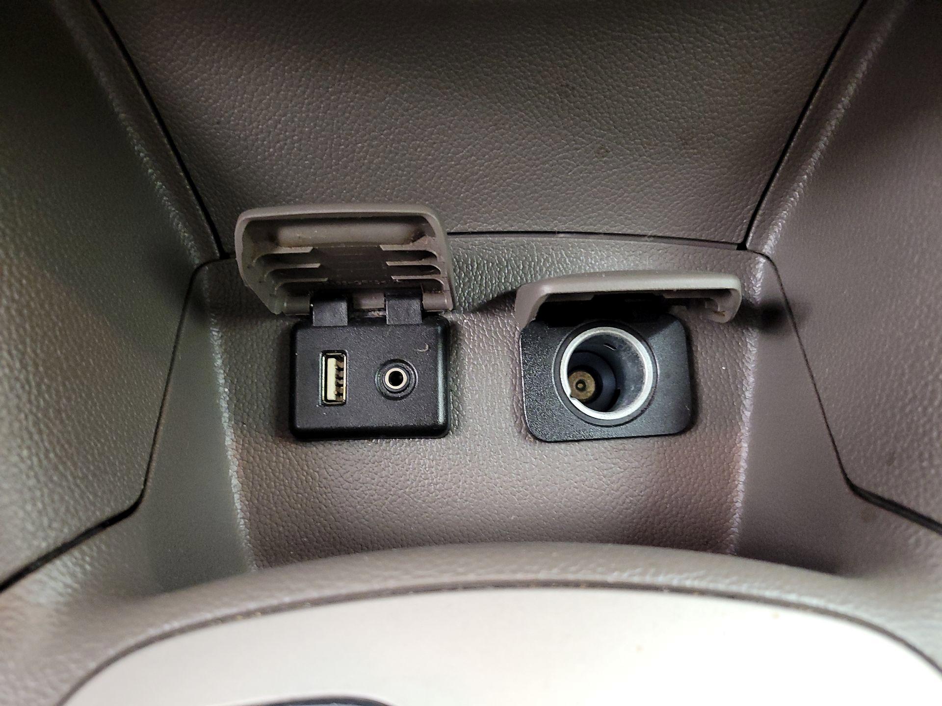 Thumbnail: 2018 Chevrolet Cruze - 18