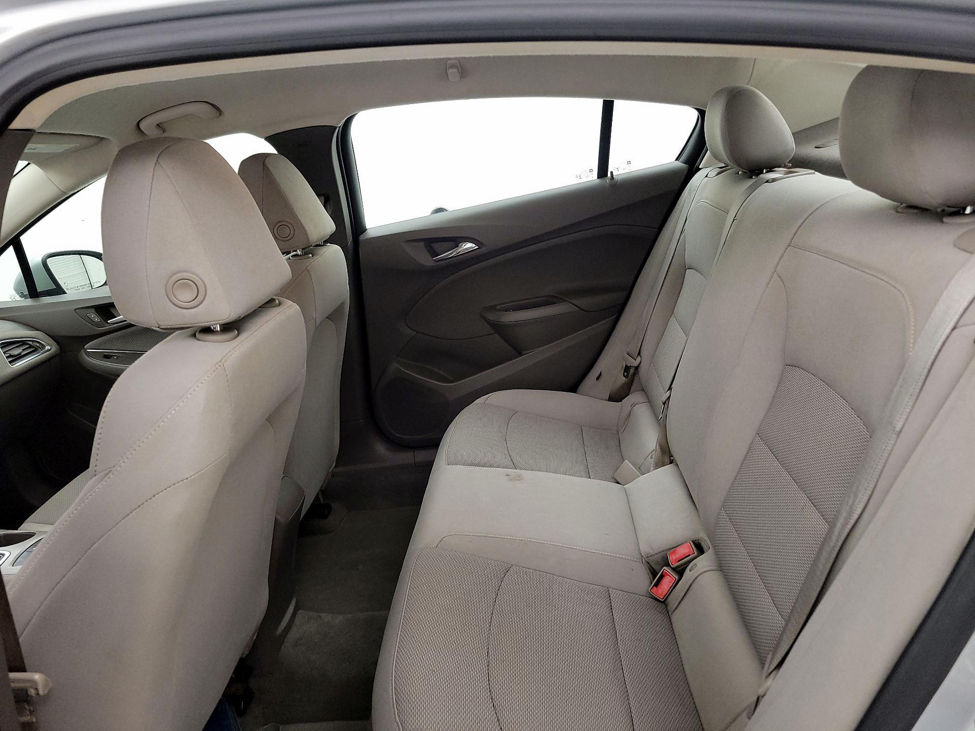 Thumbnail: 2018 Chevrolet Cruze - 19