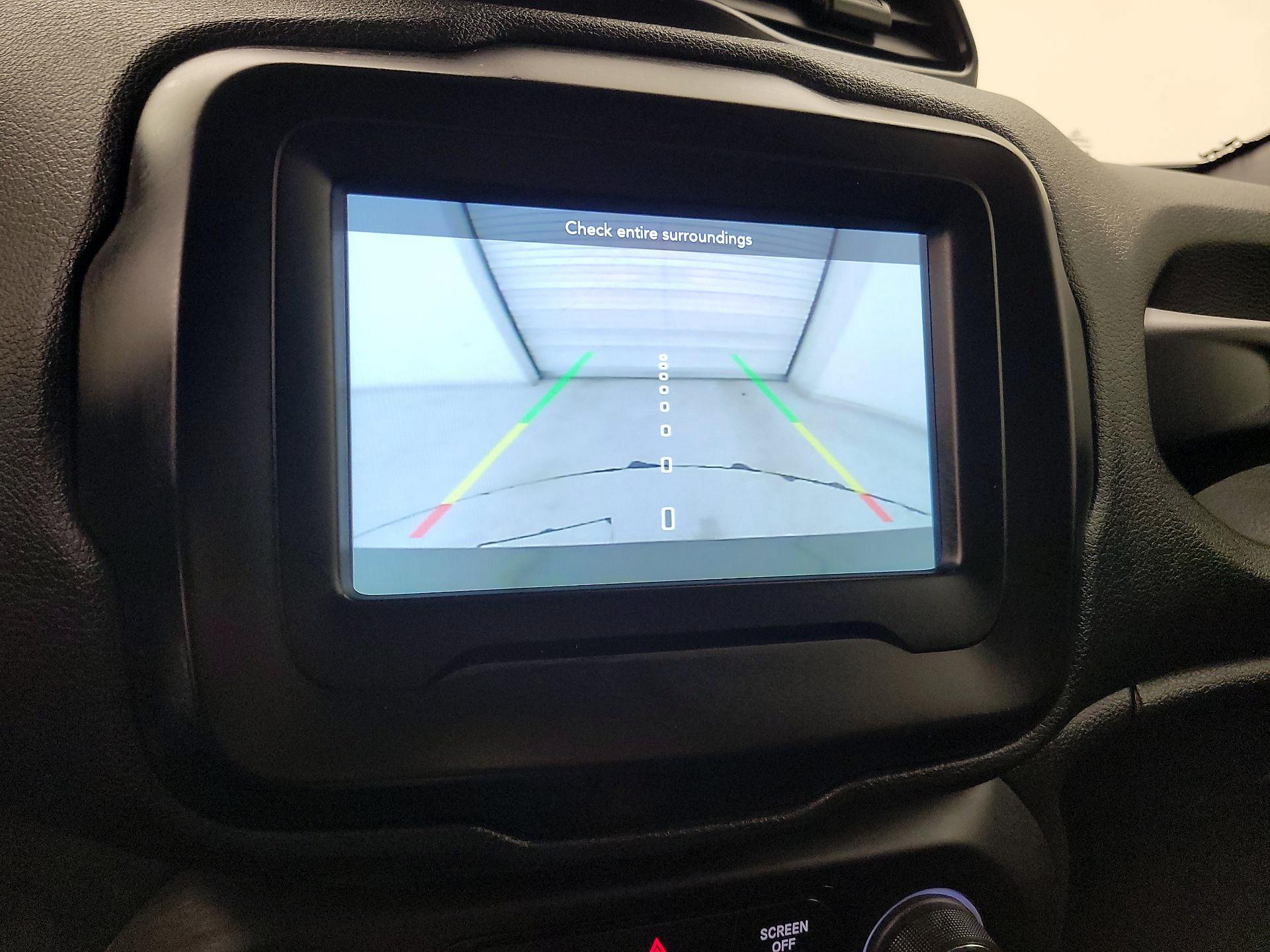 Thumbnail: 2019 Jeep Renegade - 14