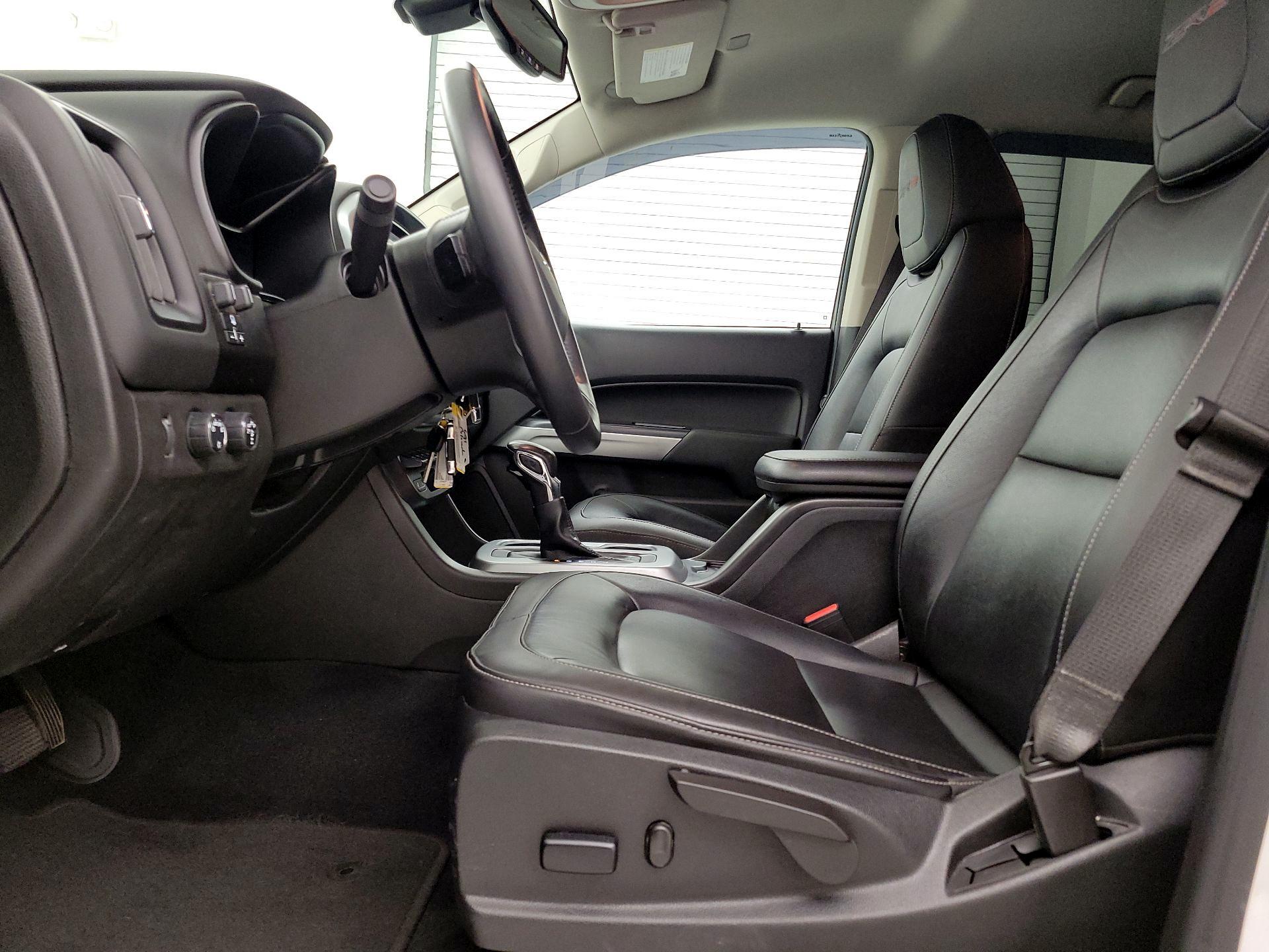 Thumbnail: 2022 Chevrolet Colorado - 11