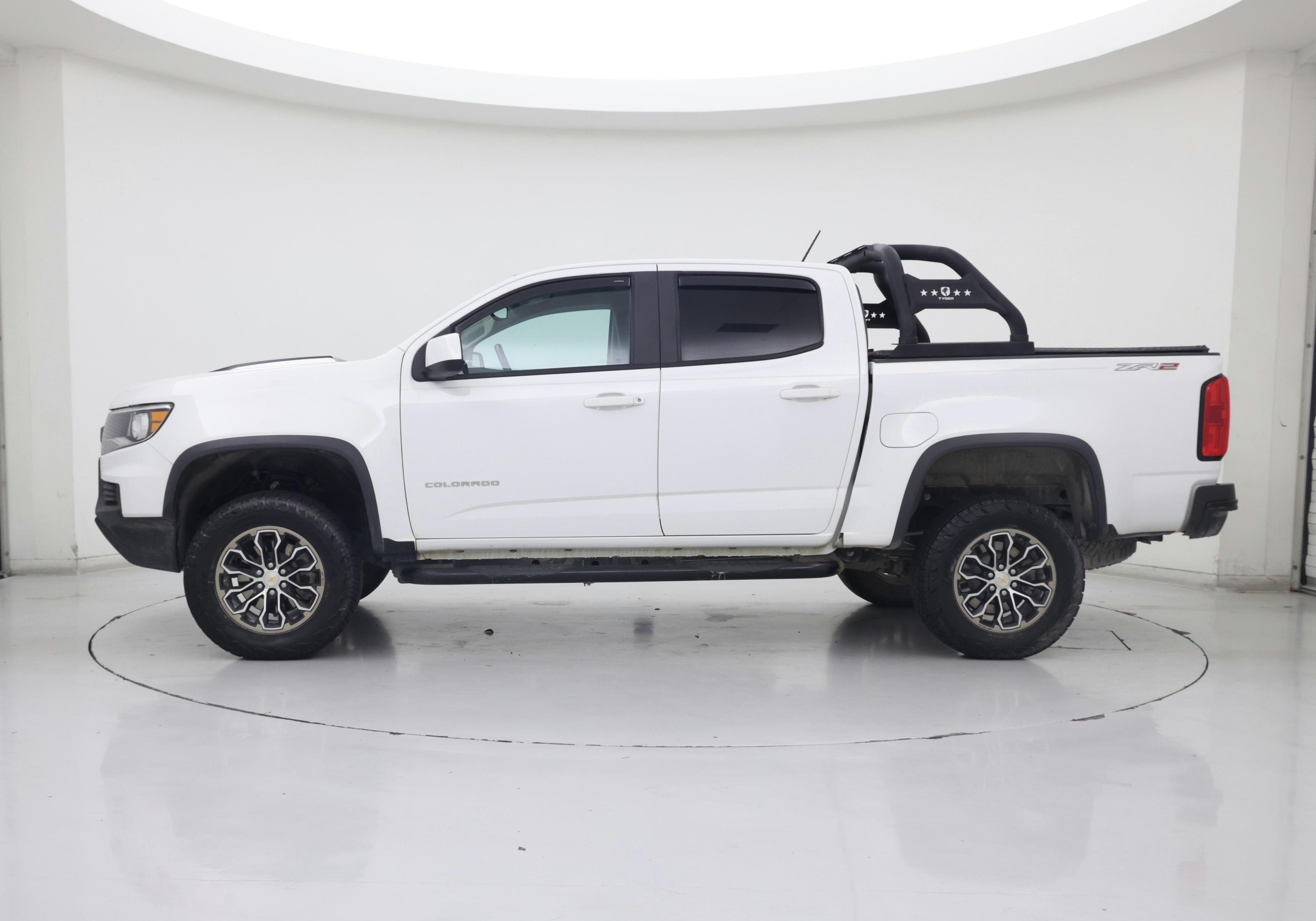 Thumbnail: 2022 Chevrolet Colorado - 3