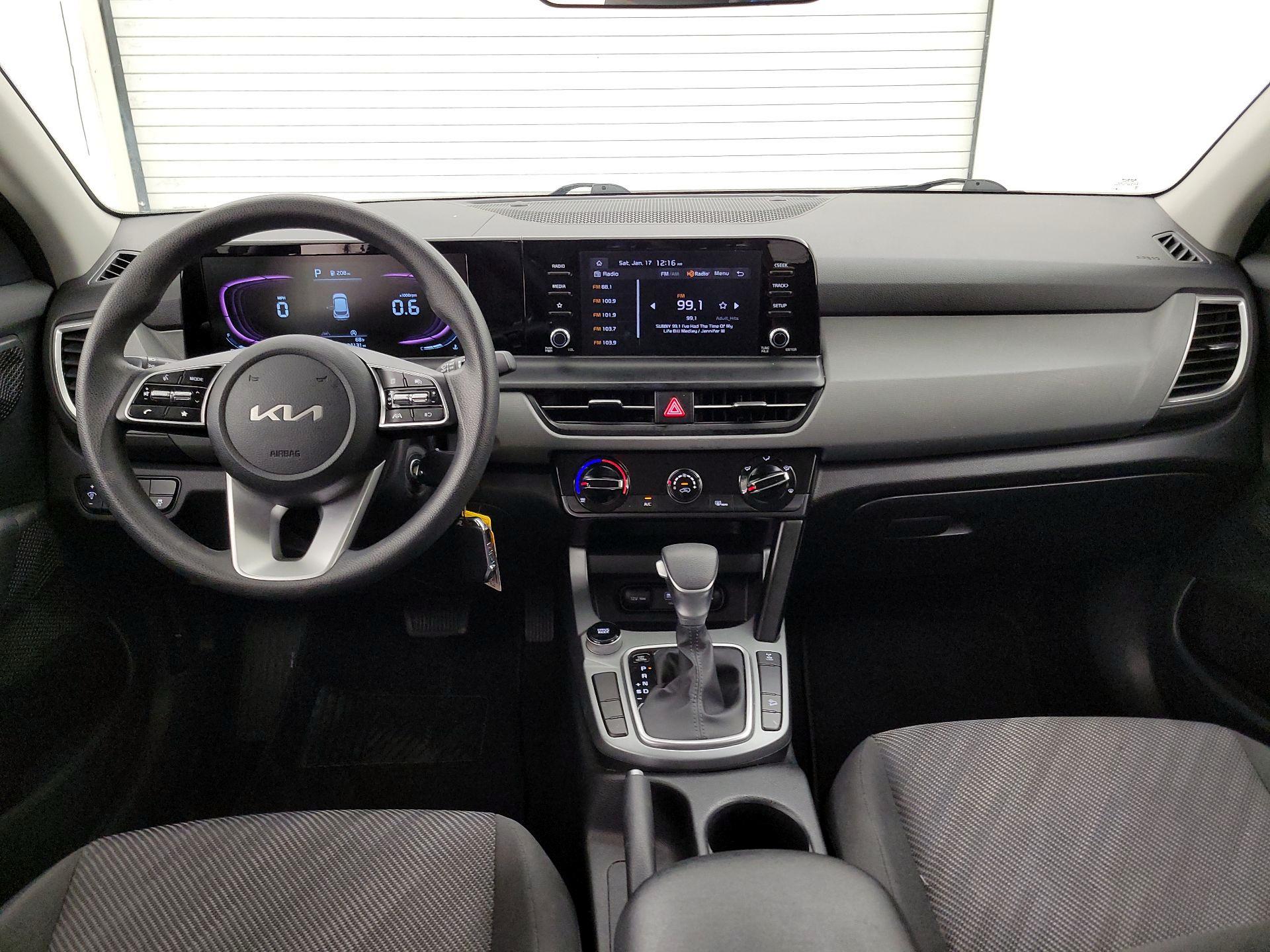 Thumbnail: 2024 Kia Seltos - 9