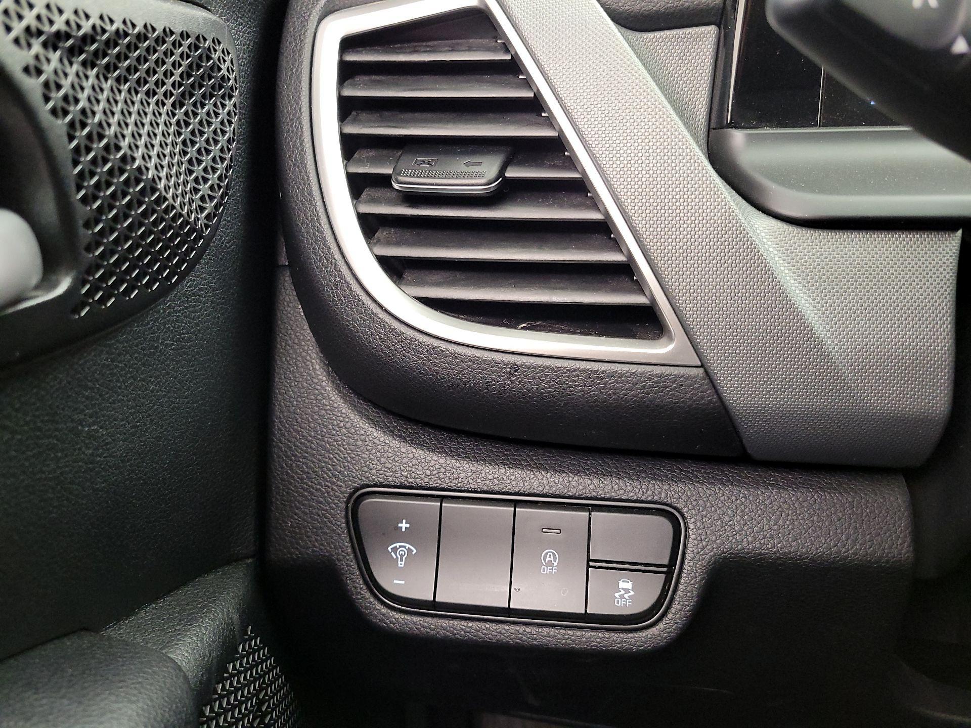 Thumbnail: 2024 Kia Seltos - 13