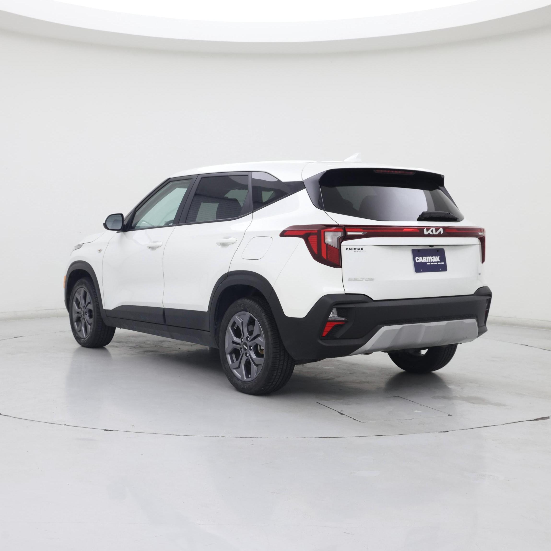 Thumbnail: 2024 Kia Seltos - 2