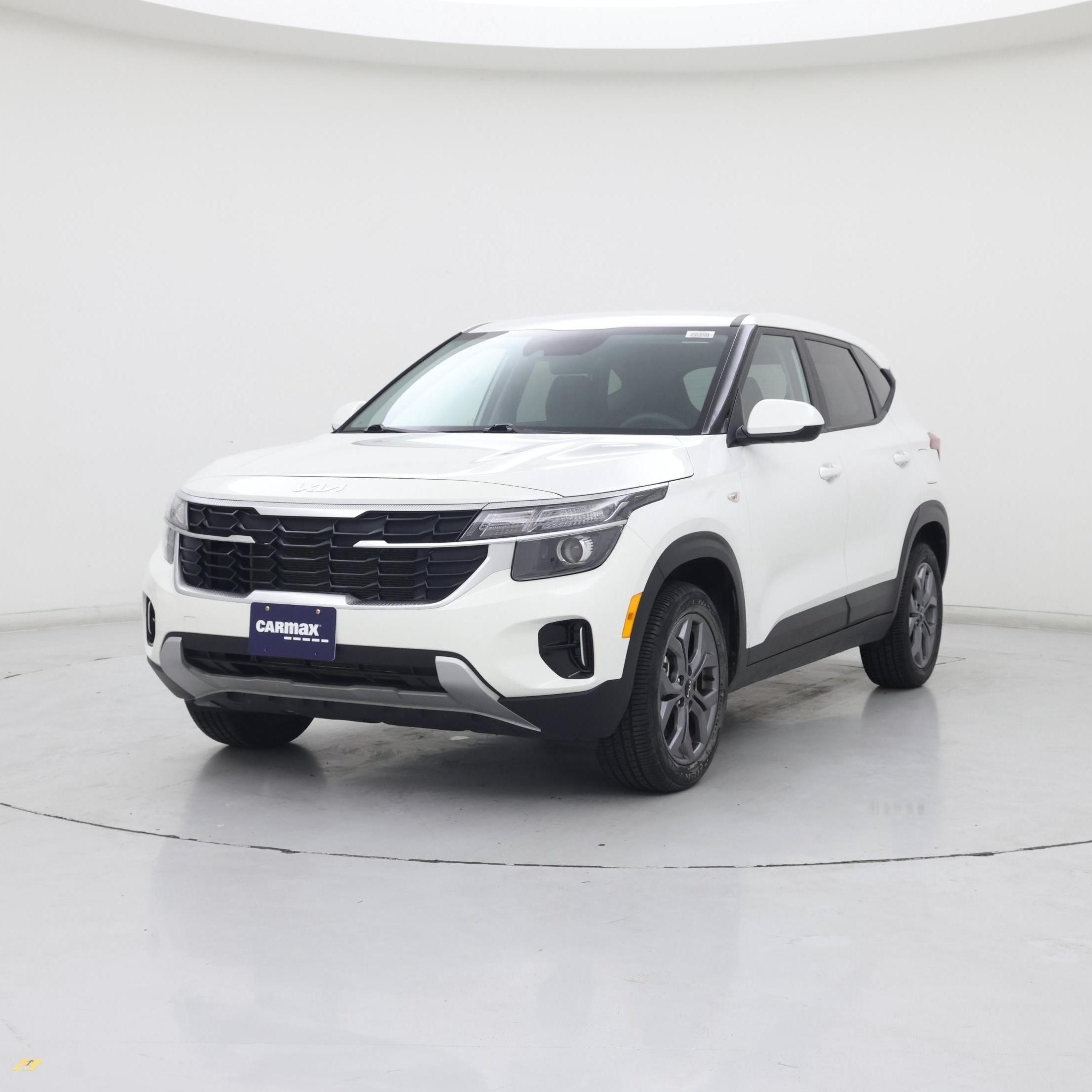 Thumbnail: 2024 Kia Seltos - 4