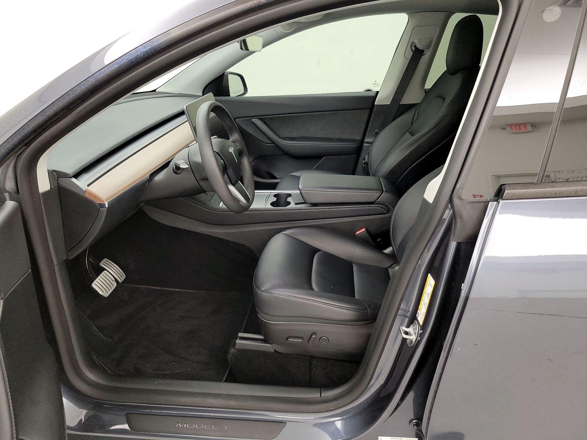 Thumbnail: 2022 Tesla Model Y - 11