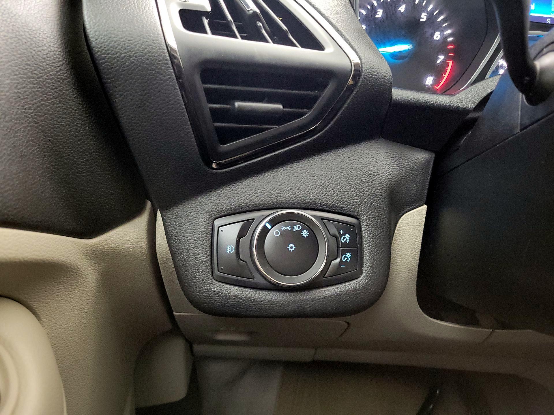 Thumbnail: 2014 Ford Escape - 13