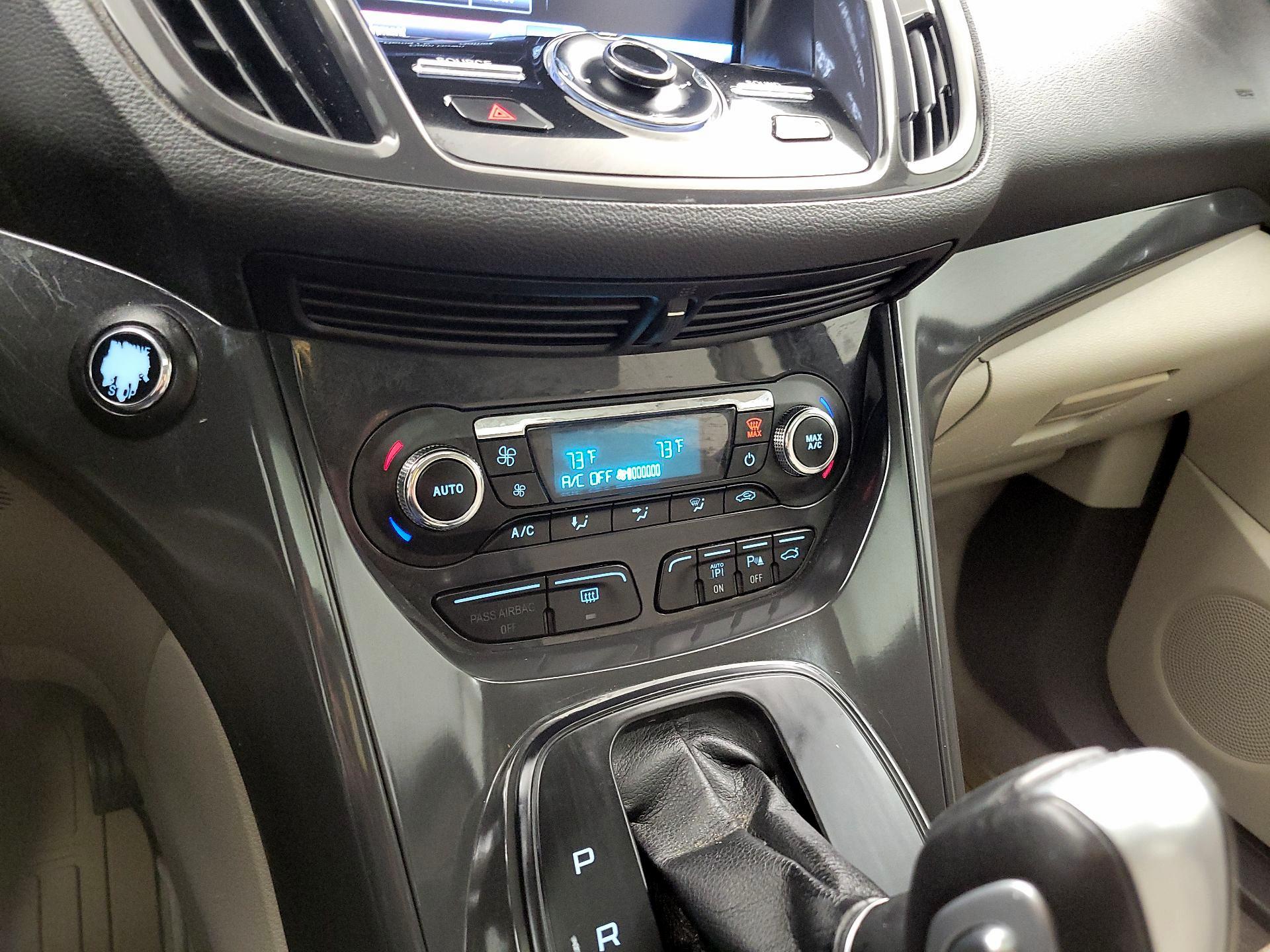 Thumbnail: 2014 Ford Escape - 16