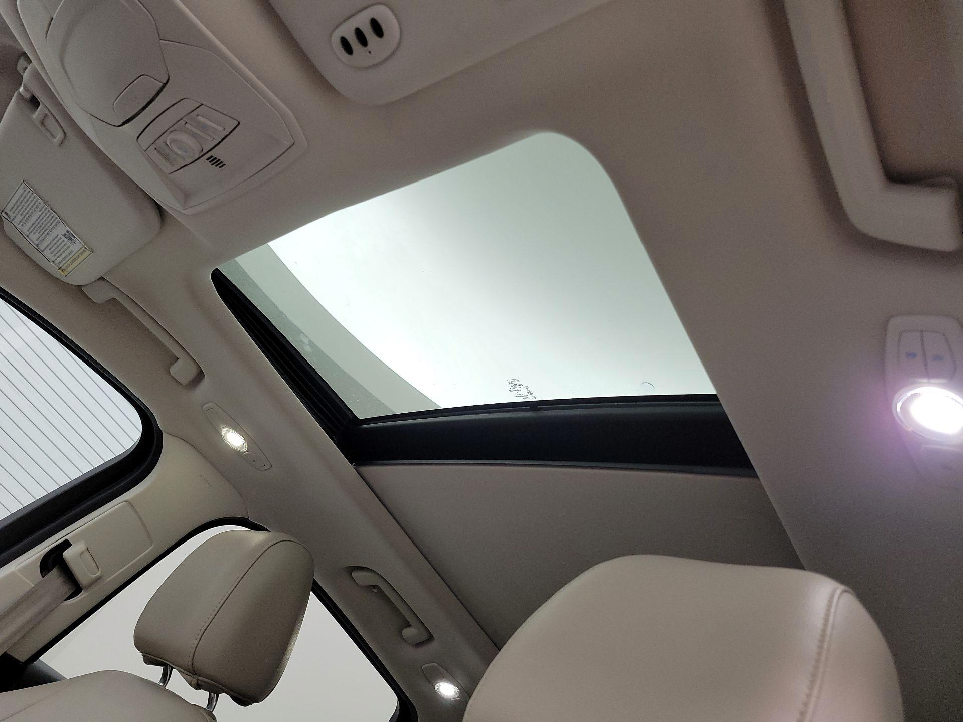 Thumbnail: 2014 Ford Escape - 19