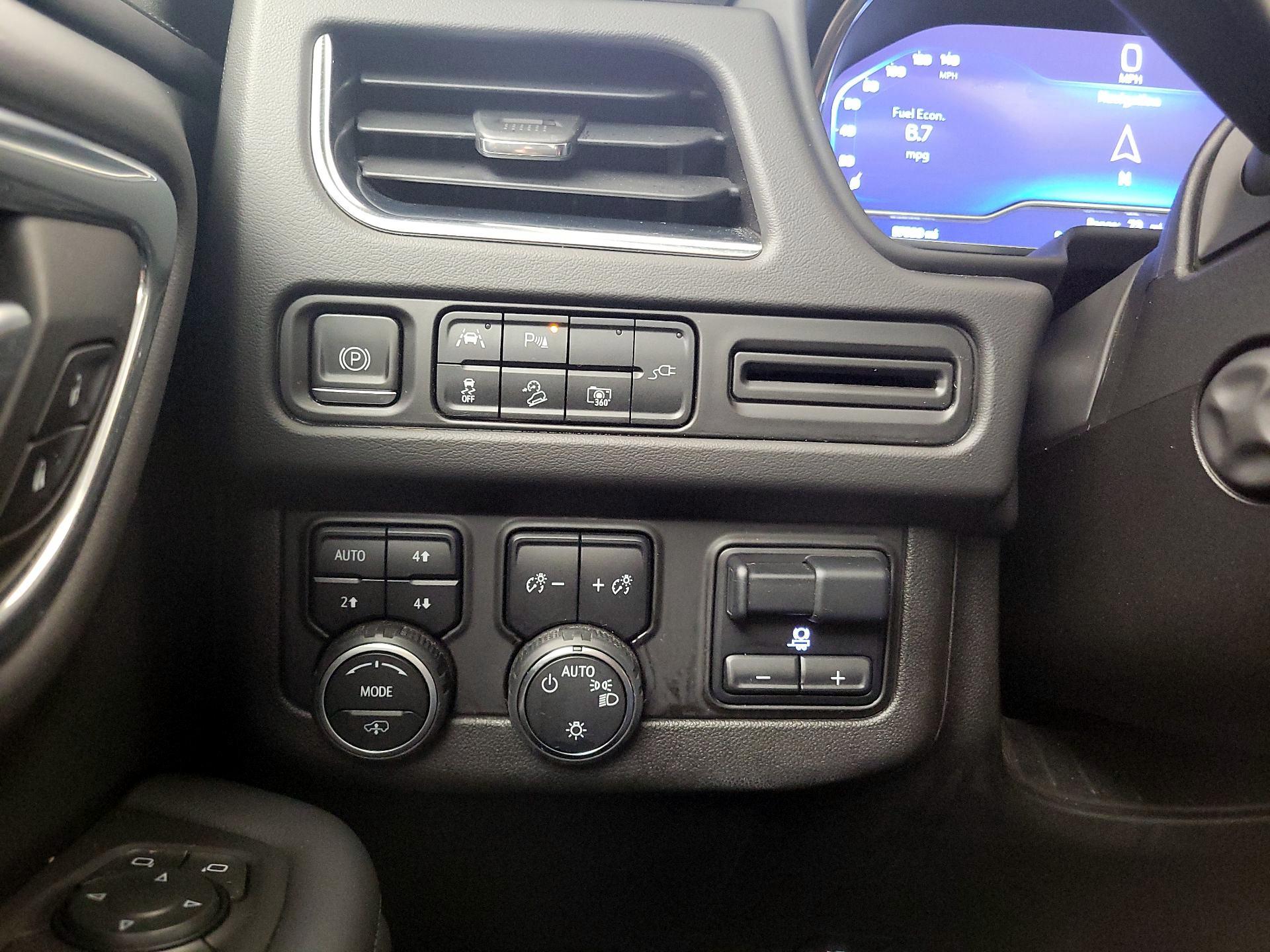 Thumbnail: 2022 Chevrolet Tahoe - 13