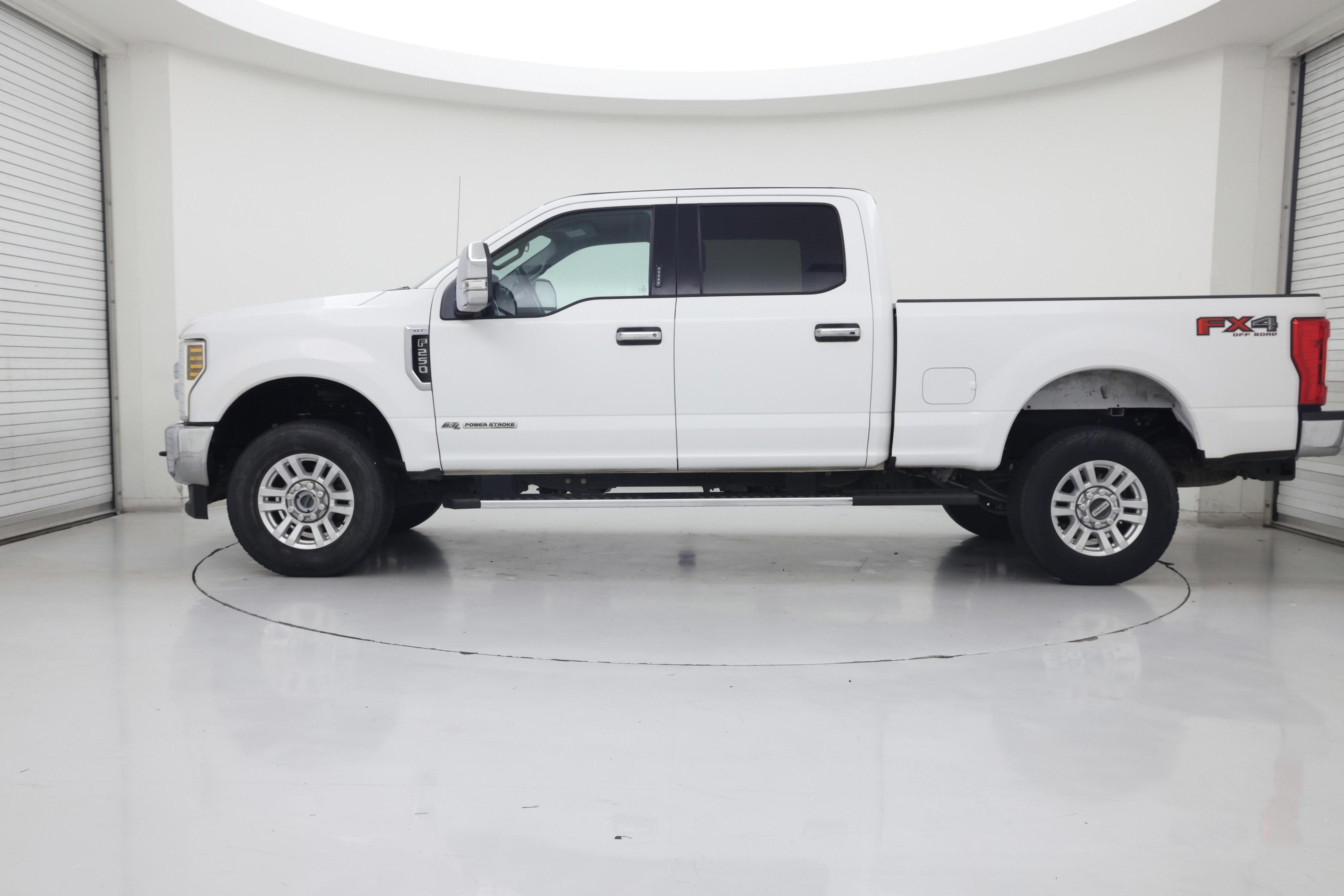 Thumbnail: 2018 Ford F-250 - 3