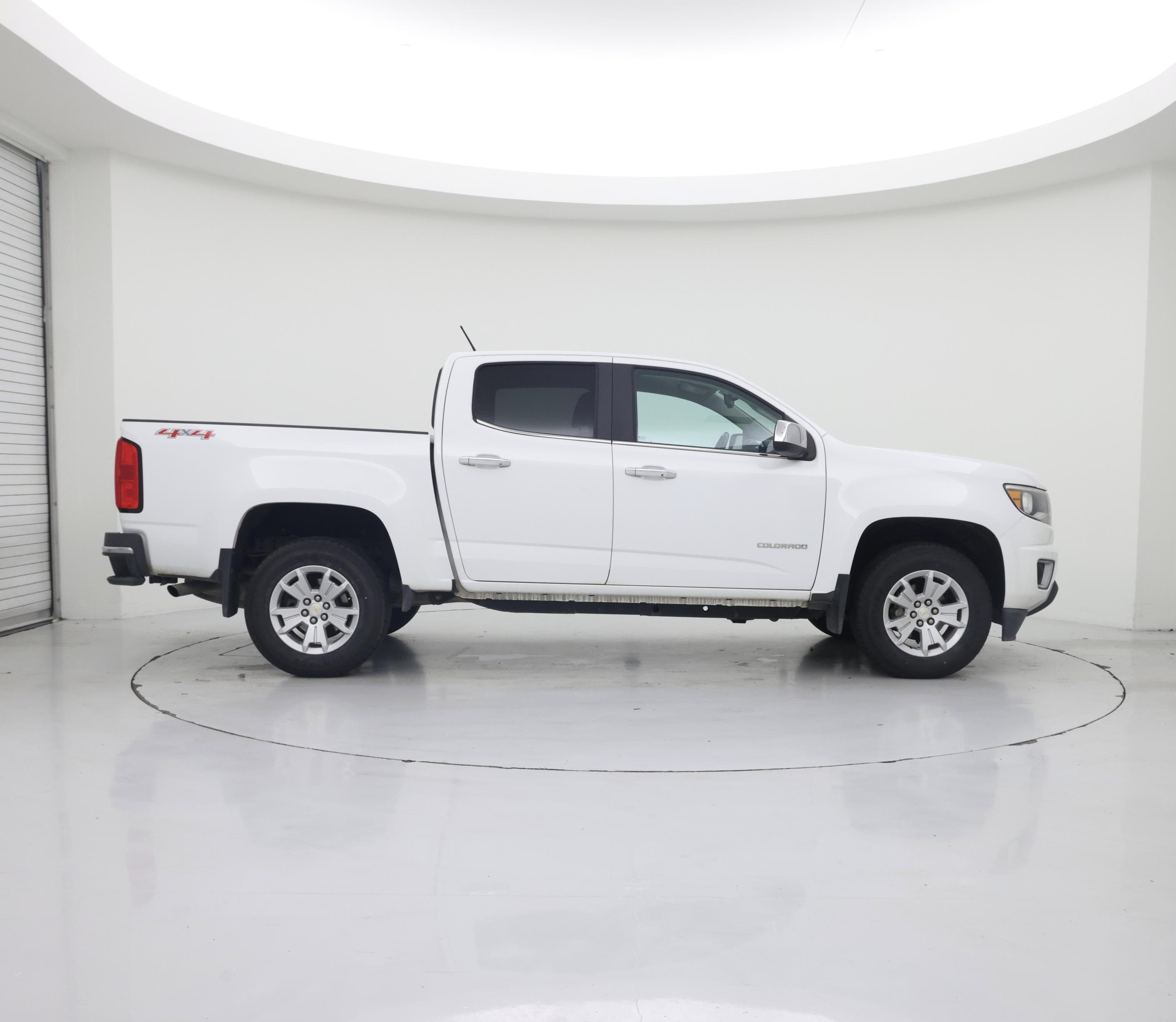 Thumbnail: 2017 Chevrolet Colorado - 7