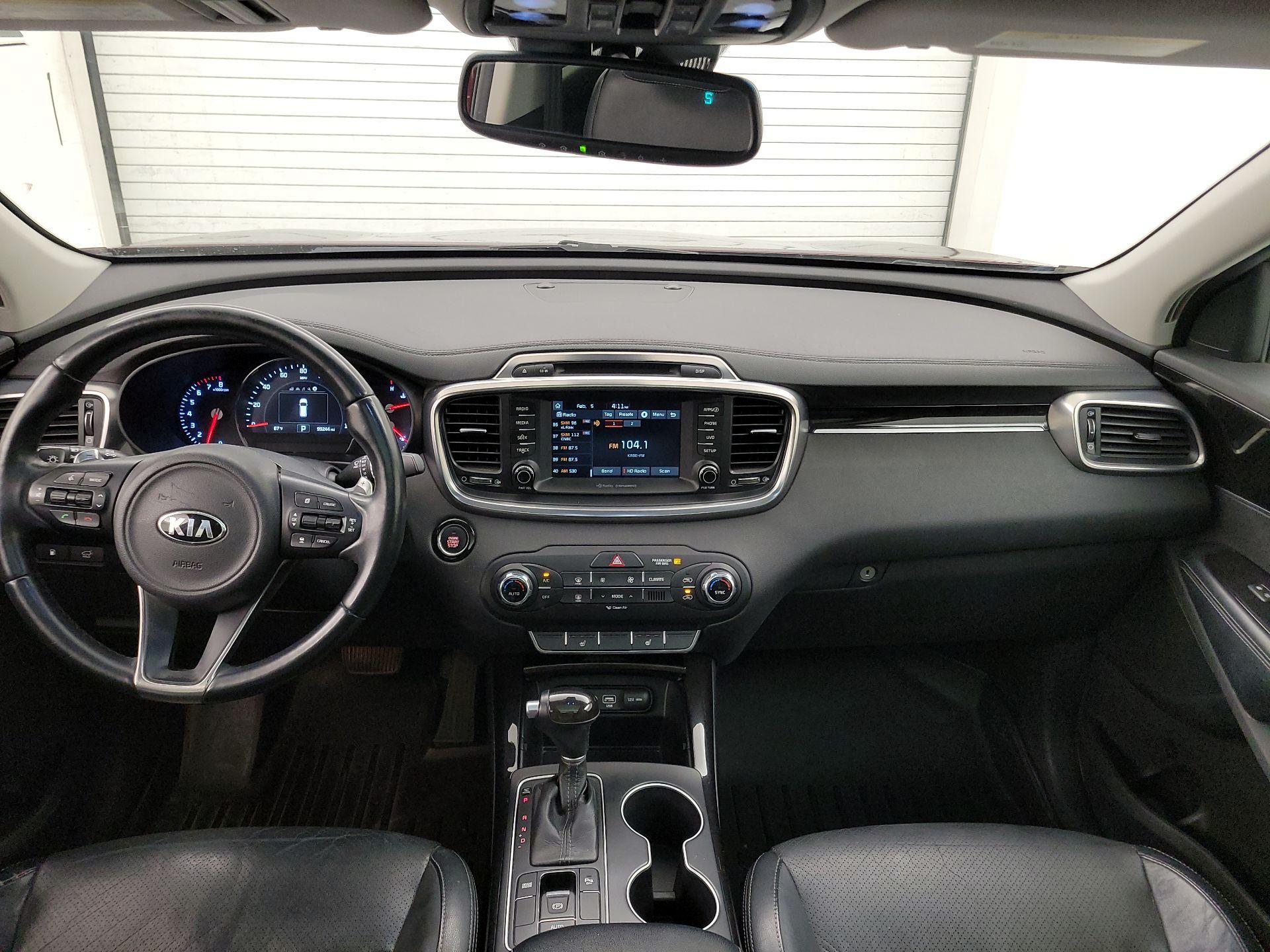 Thumbnail: 2017 Kia Sorento - 9