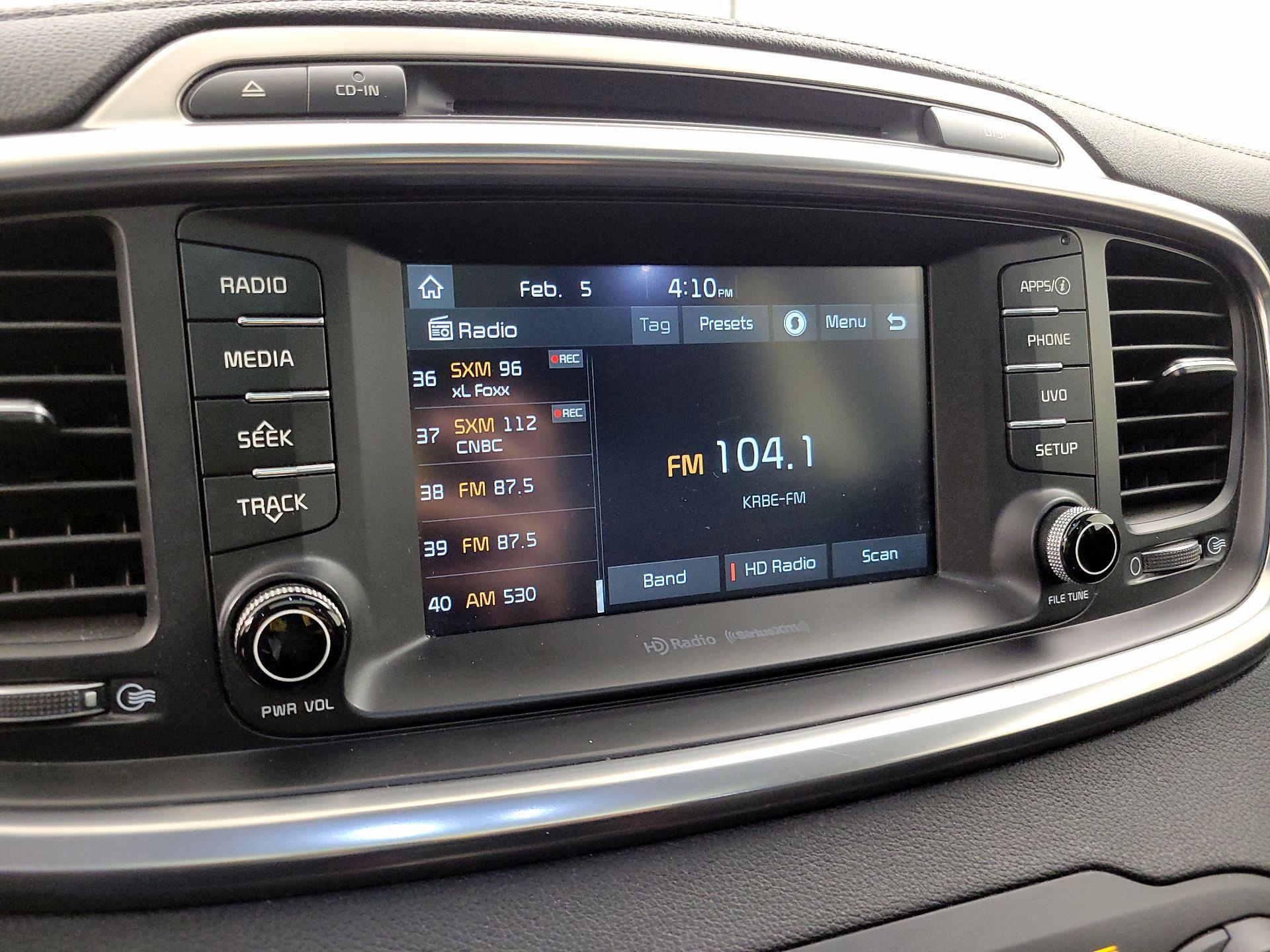 Thumbnail: 2017 Kia Sorento - 15