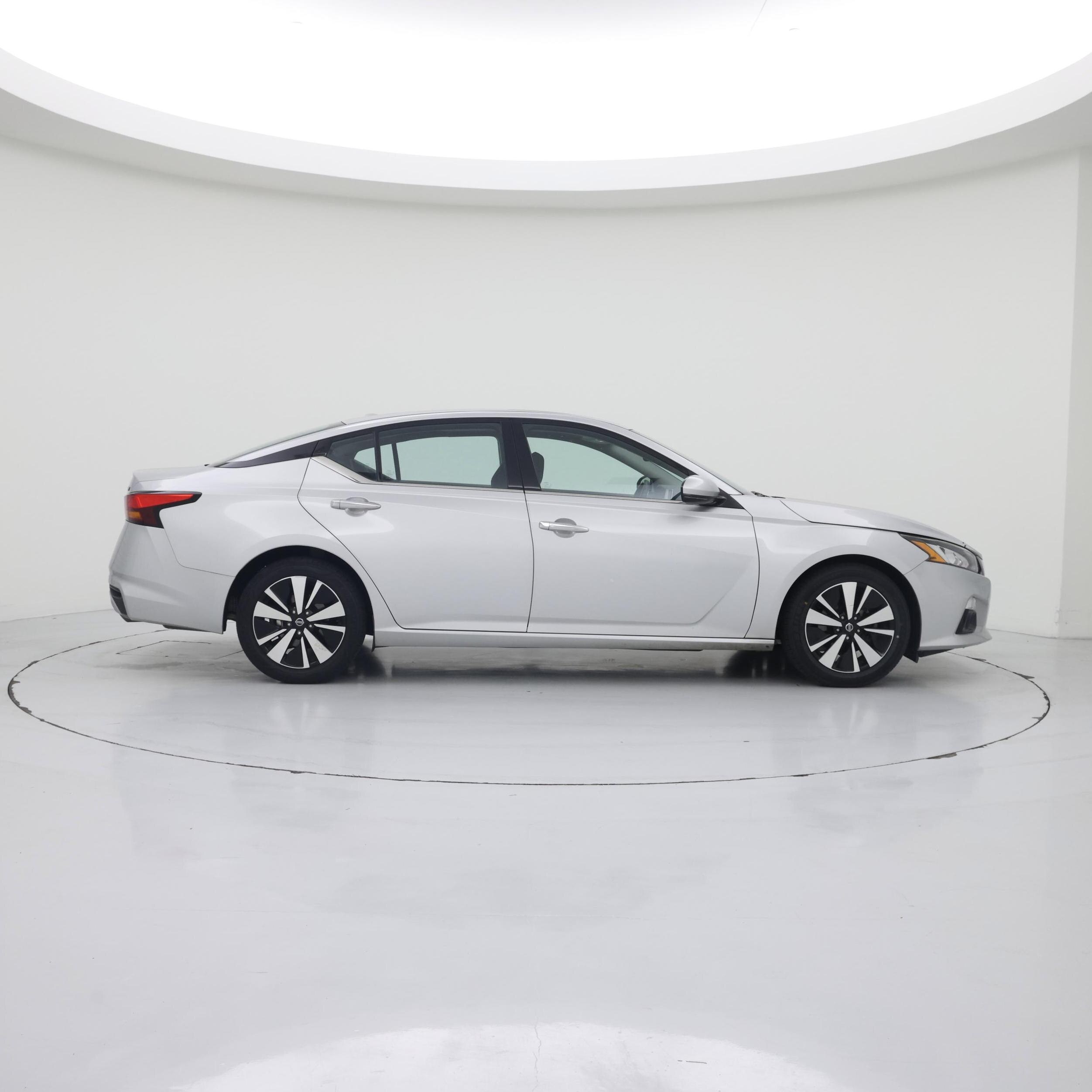 Thumbnail: 2019 Nissan Altima - 7