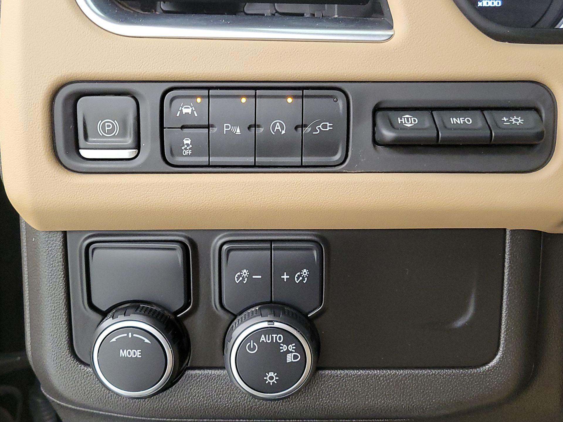 Thumbnail: 2021 Chevrolet Suburban - 13