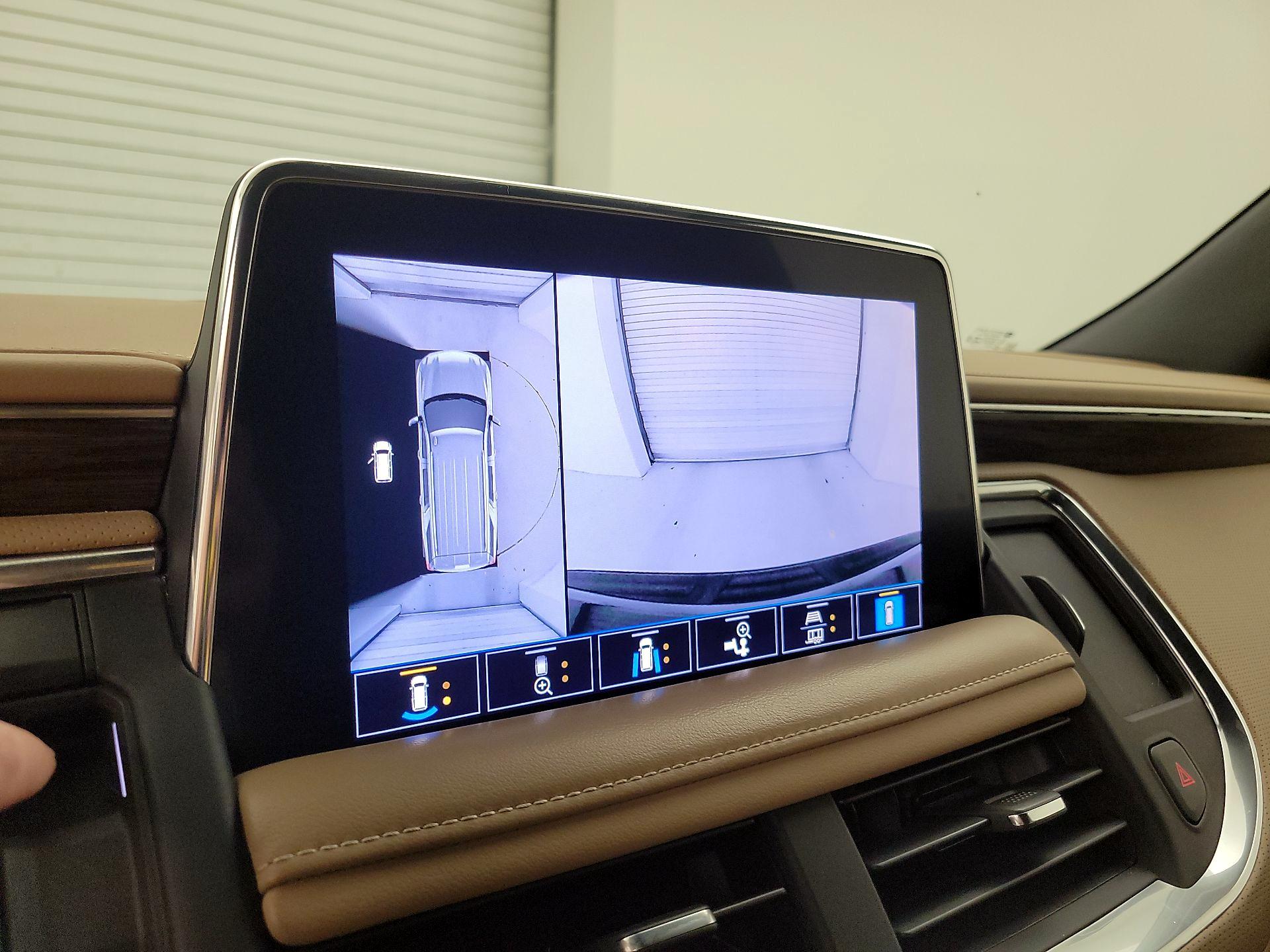 Thumbnail: 2021 Chevrolet Suburban - 15