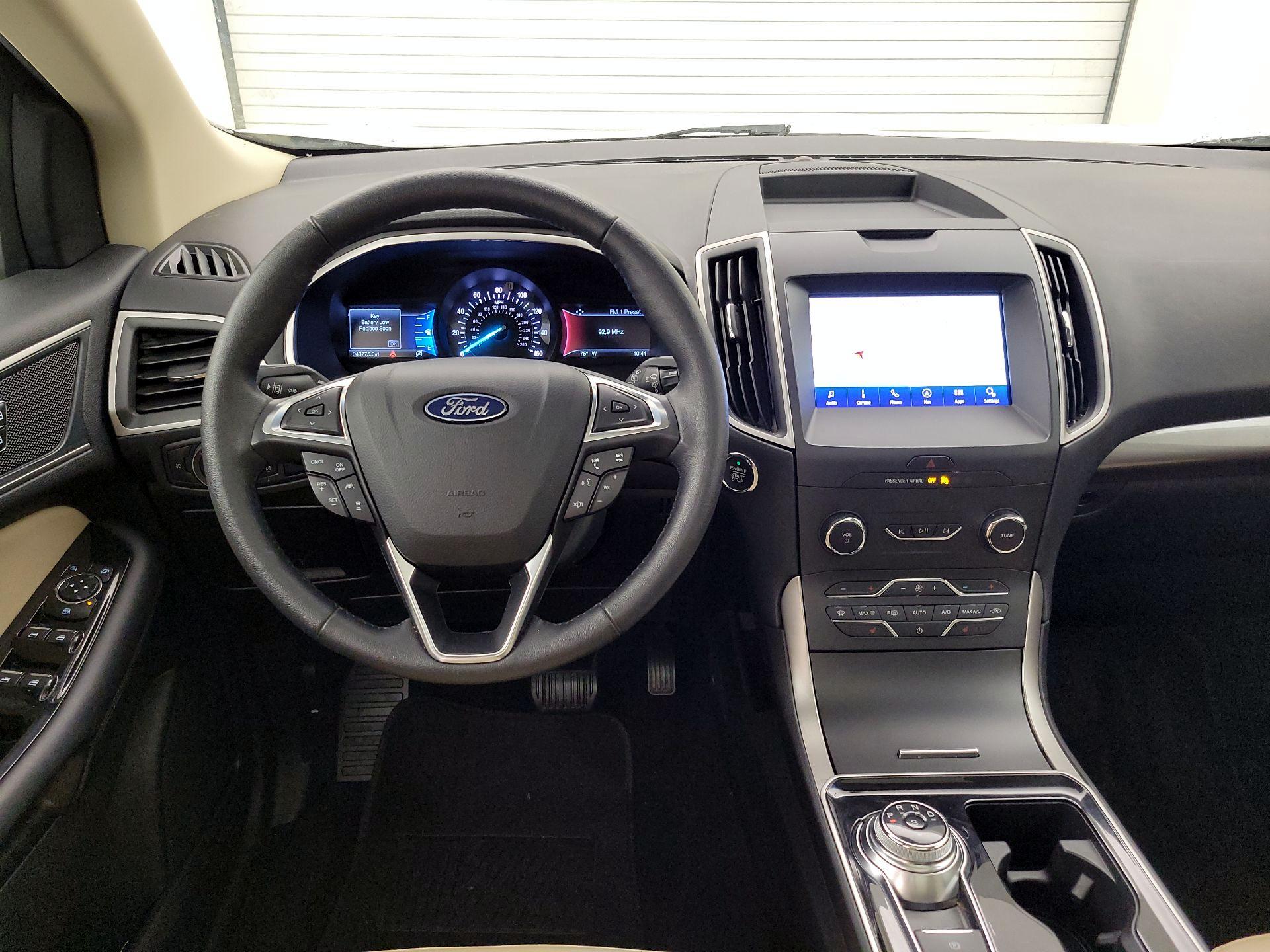 Thumbnail: 2020 Ford Edge - 10