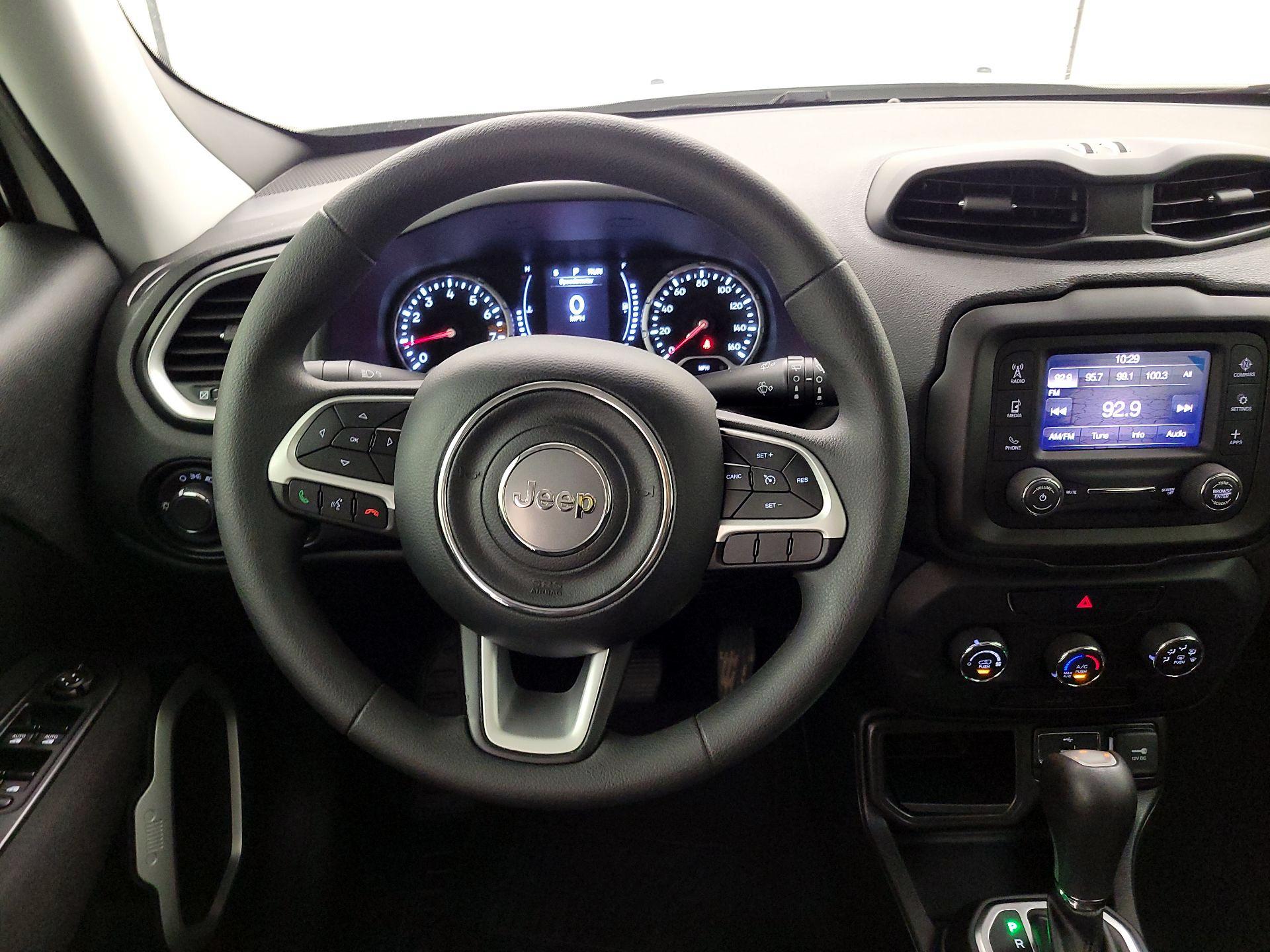 Thumbnail: 2020 Jeep Renegade - 10