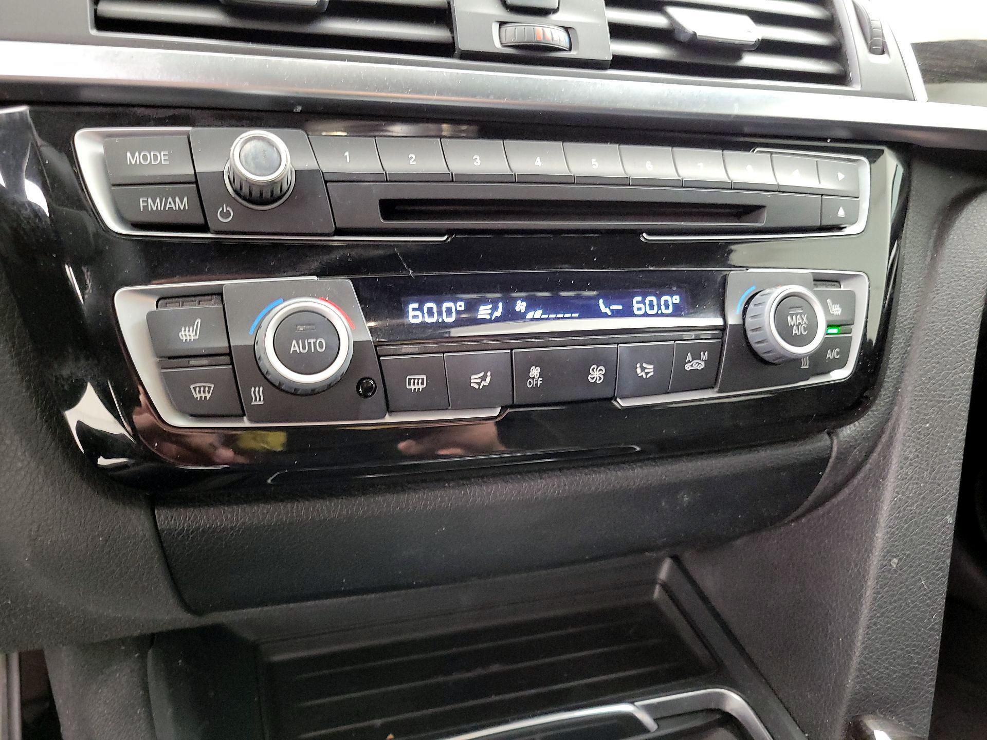 Thumbnail: 2016 BMW 3 Series - 16