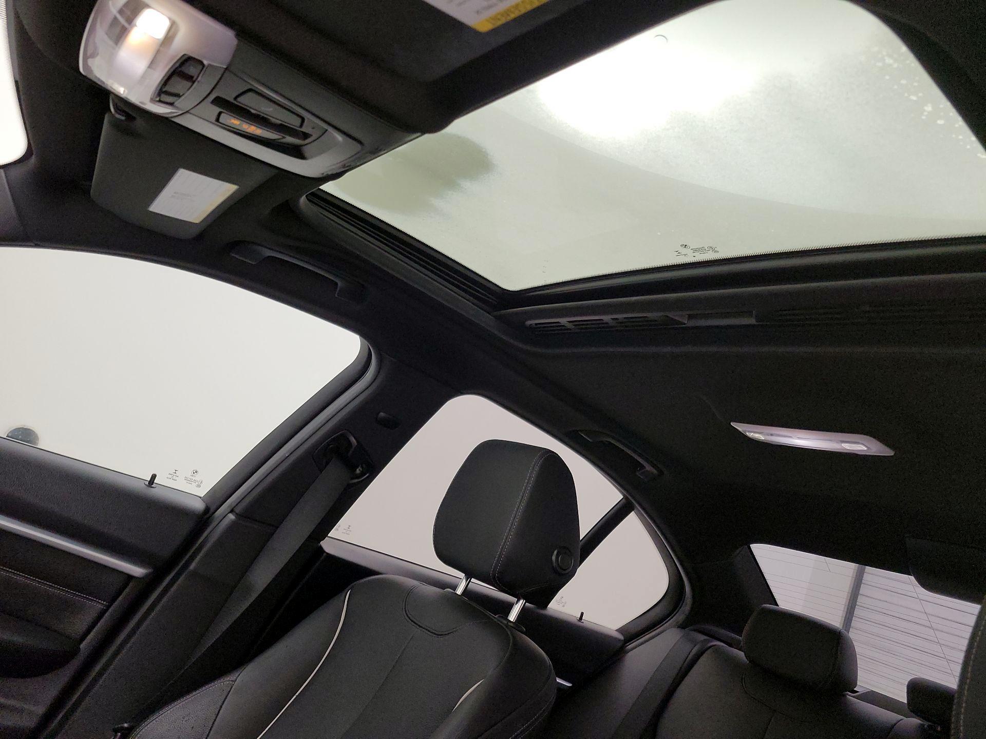 Thumbnail: 2016 BMW 3 Series - 19