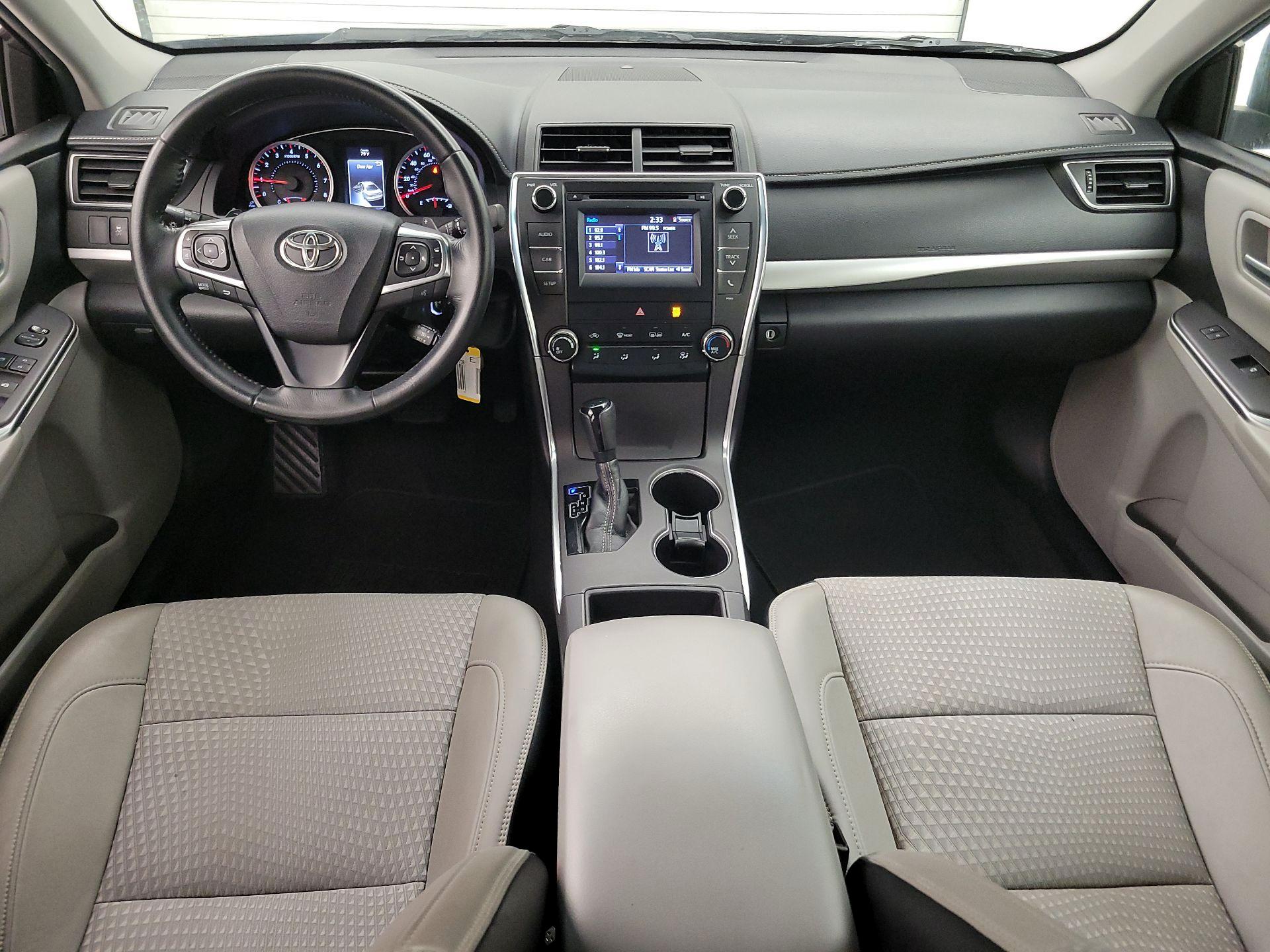 Thumbnail: 2015 Toyota Camry - 9