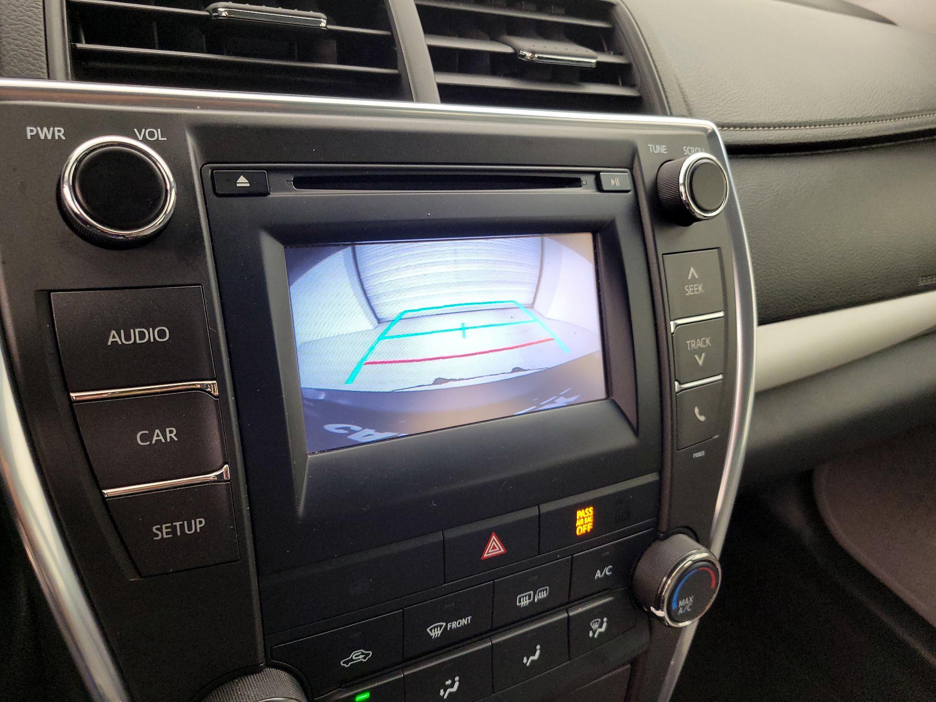 Thumbnail: 2015 Toyota Camry - 14