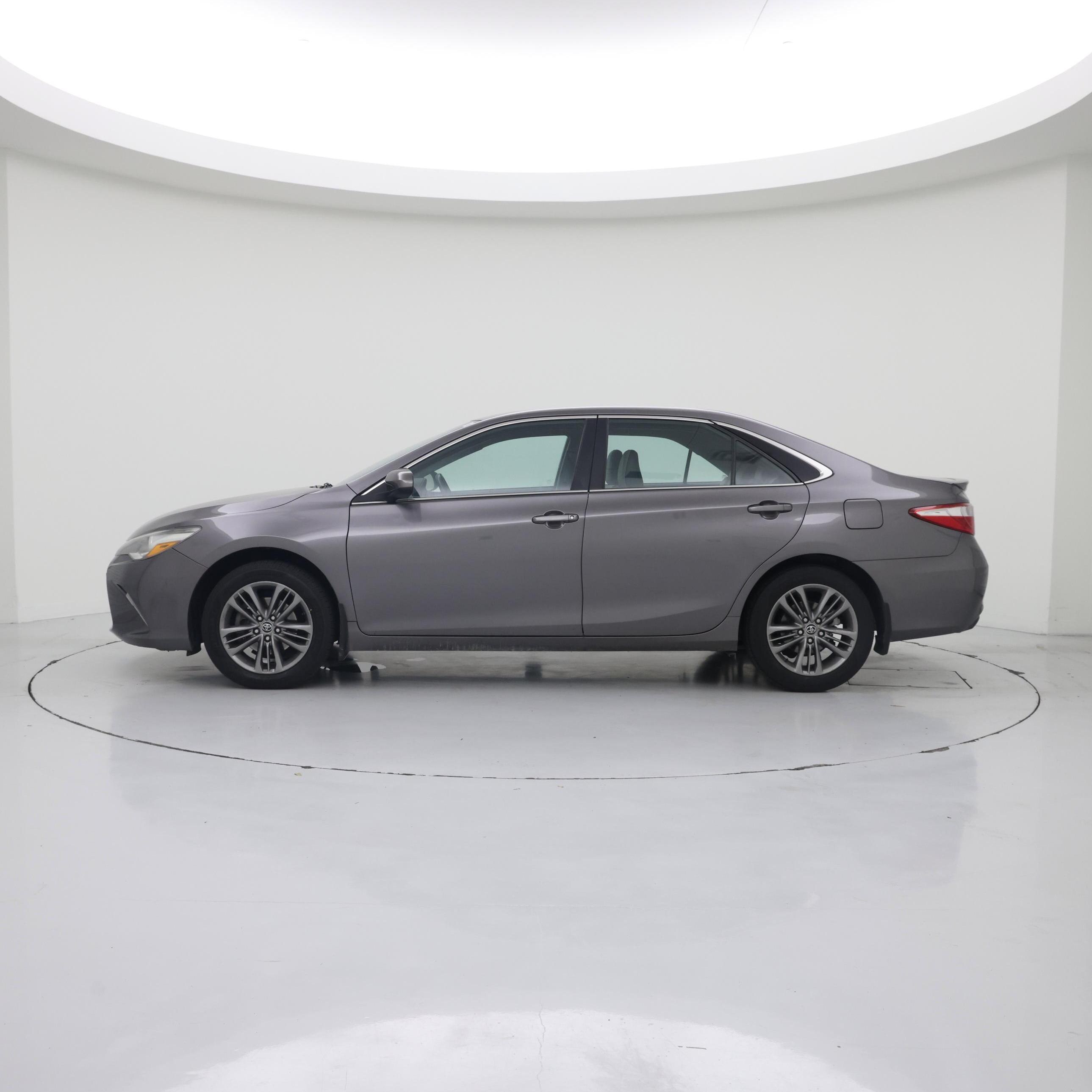 Thumbnail: 2015 Toyota Camry - 3