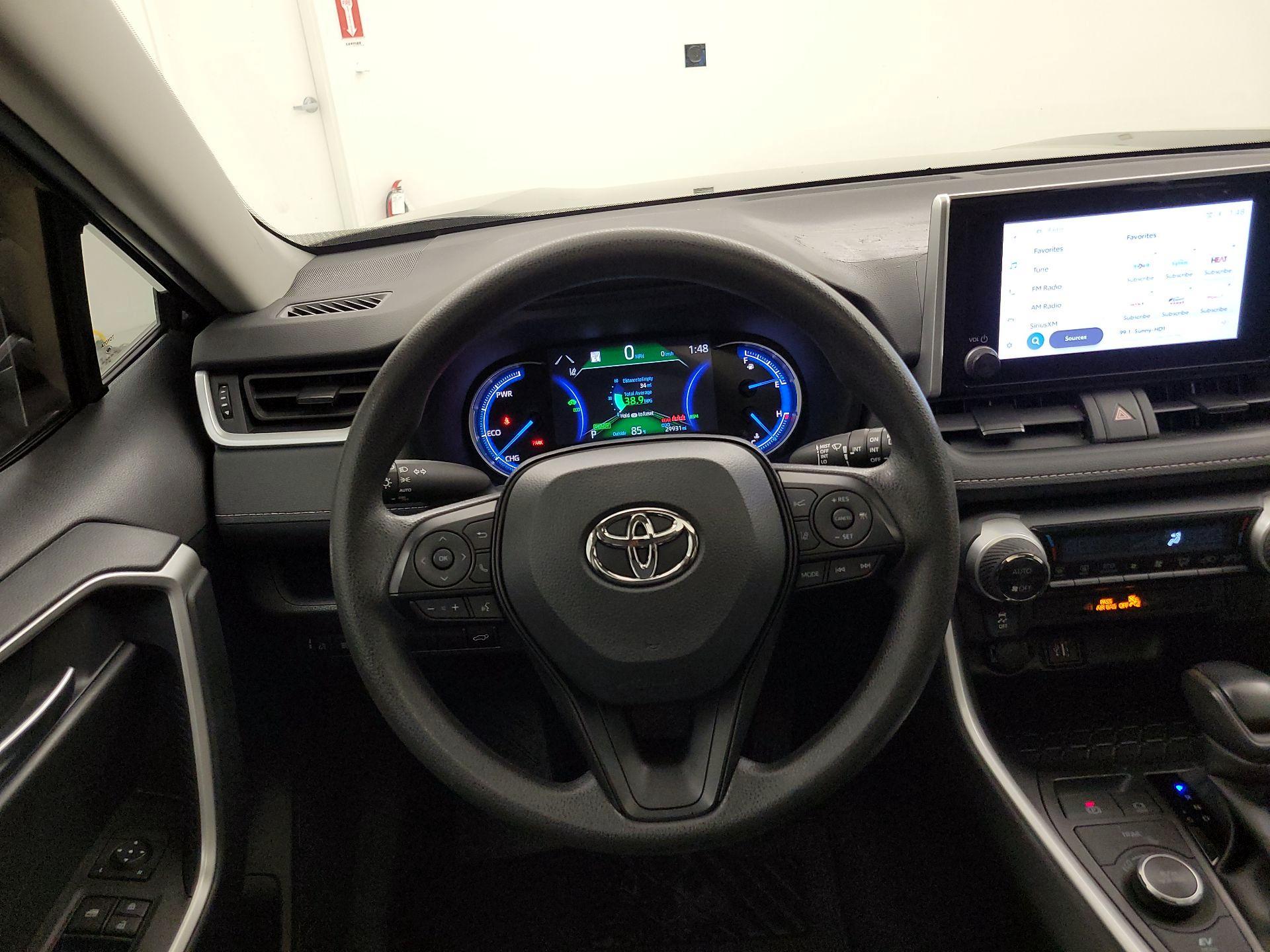 Thumbnail: 2025 Toyota RAV4 - 10