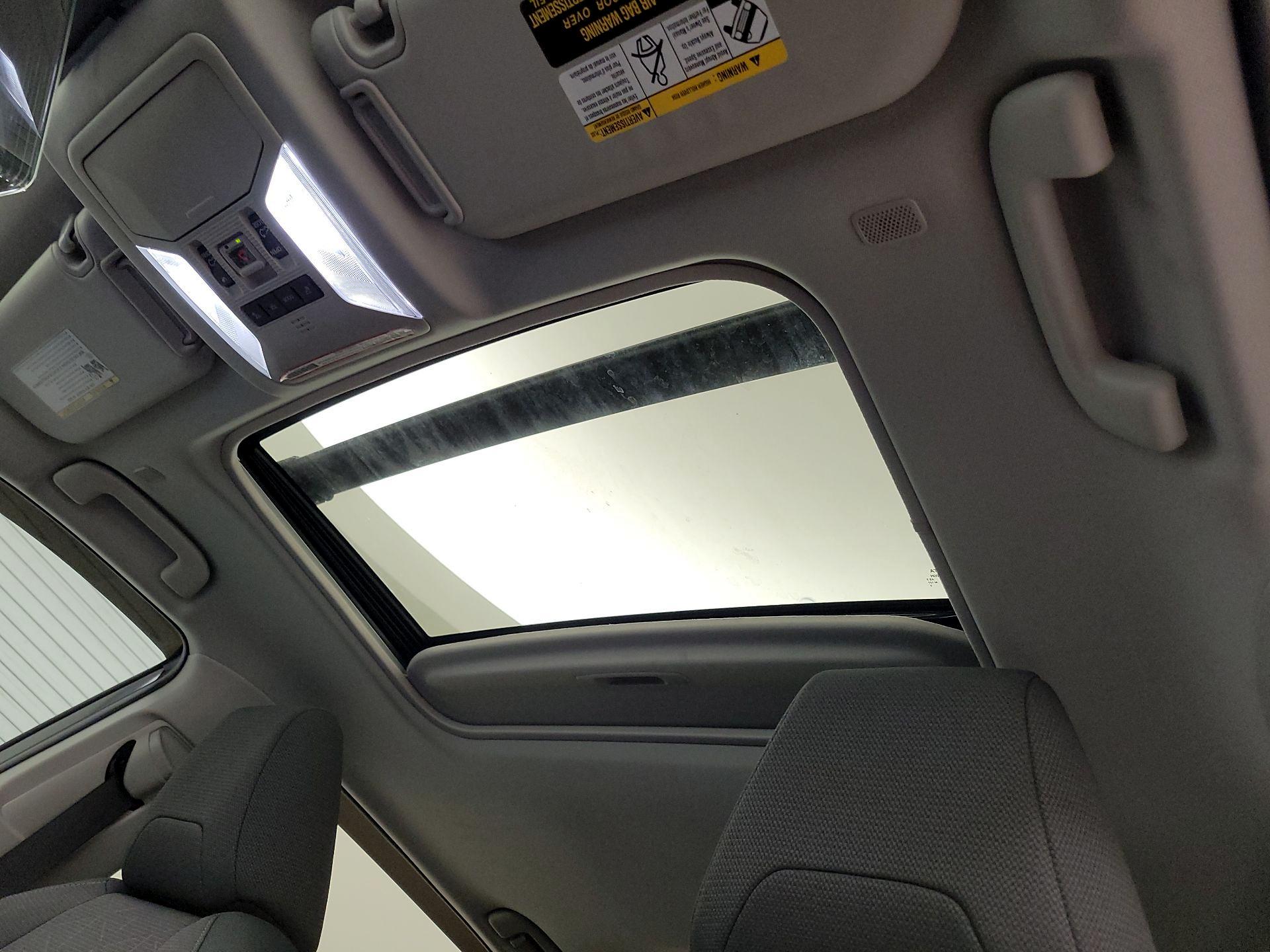 Thumbnail: 2025 Toyota RAV4 - 19