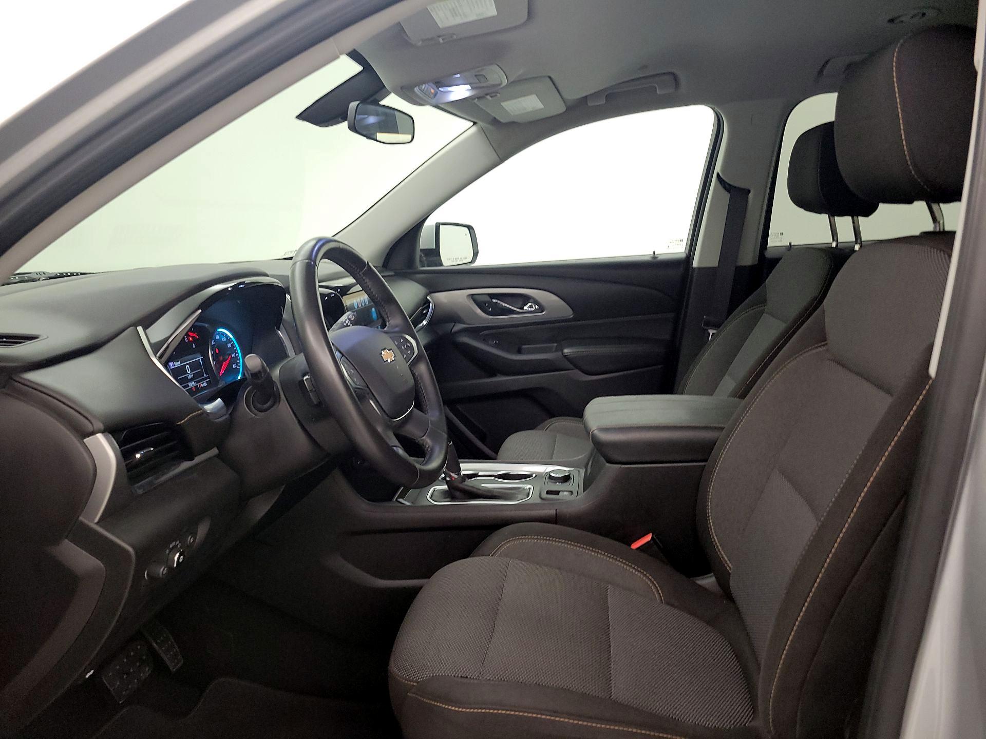 Thumbnail: 2018 Chevrolet Traverse - 11