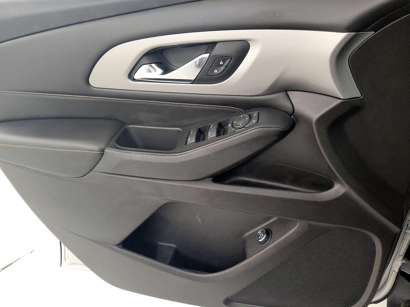 2018 Chevrolet Traverse 1LT - Photo 13
