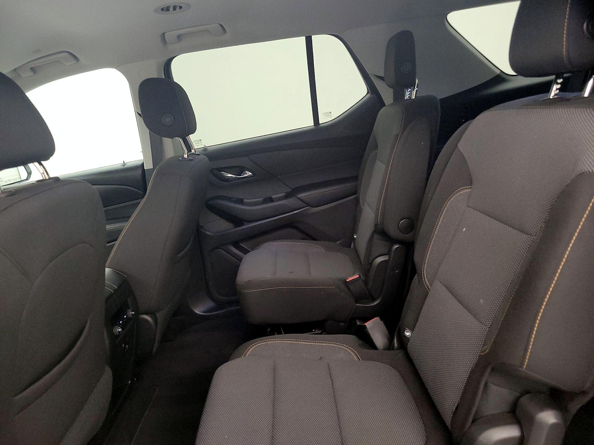 Thumbnail: 2018 Chevrolet Traverse - 19