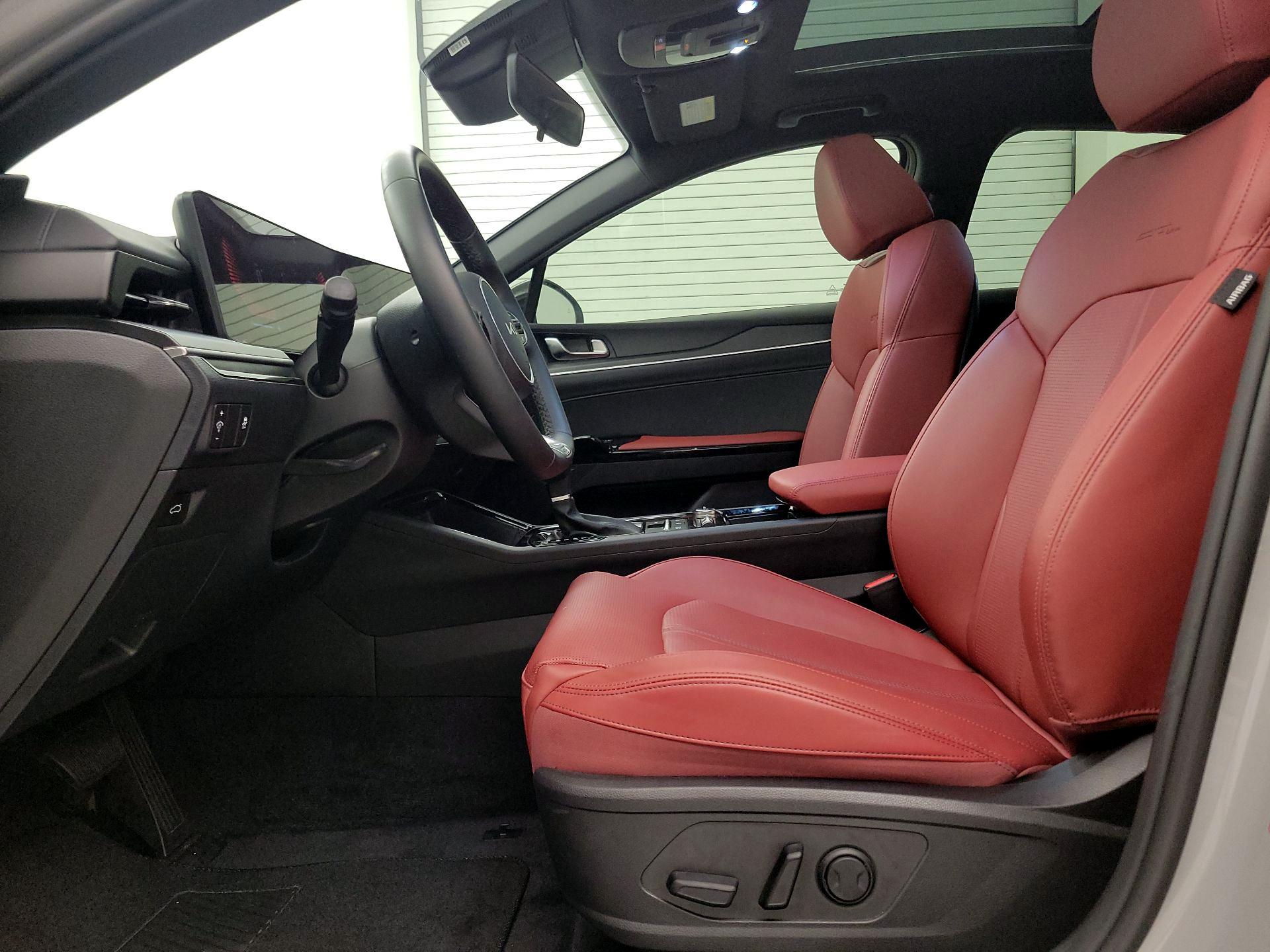 Thumbnail: 2026 Kia K5 - 11