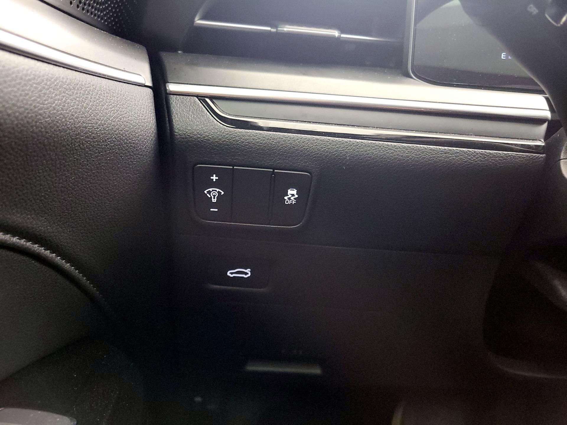 Thumbnail: 2026 Kia K5 - 13