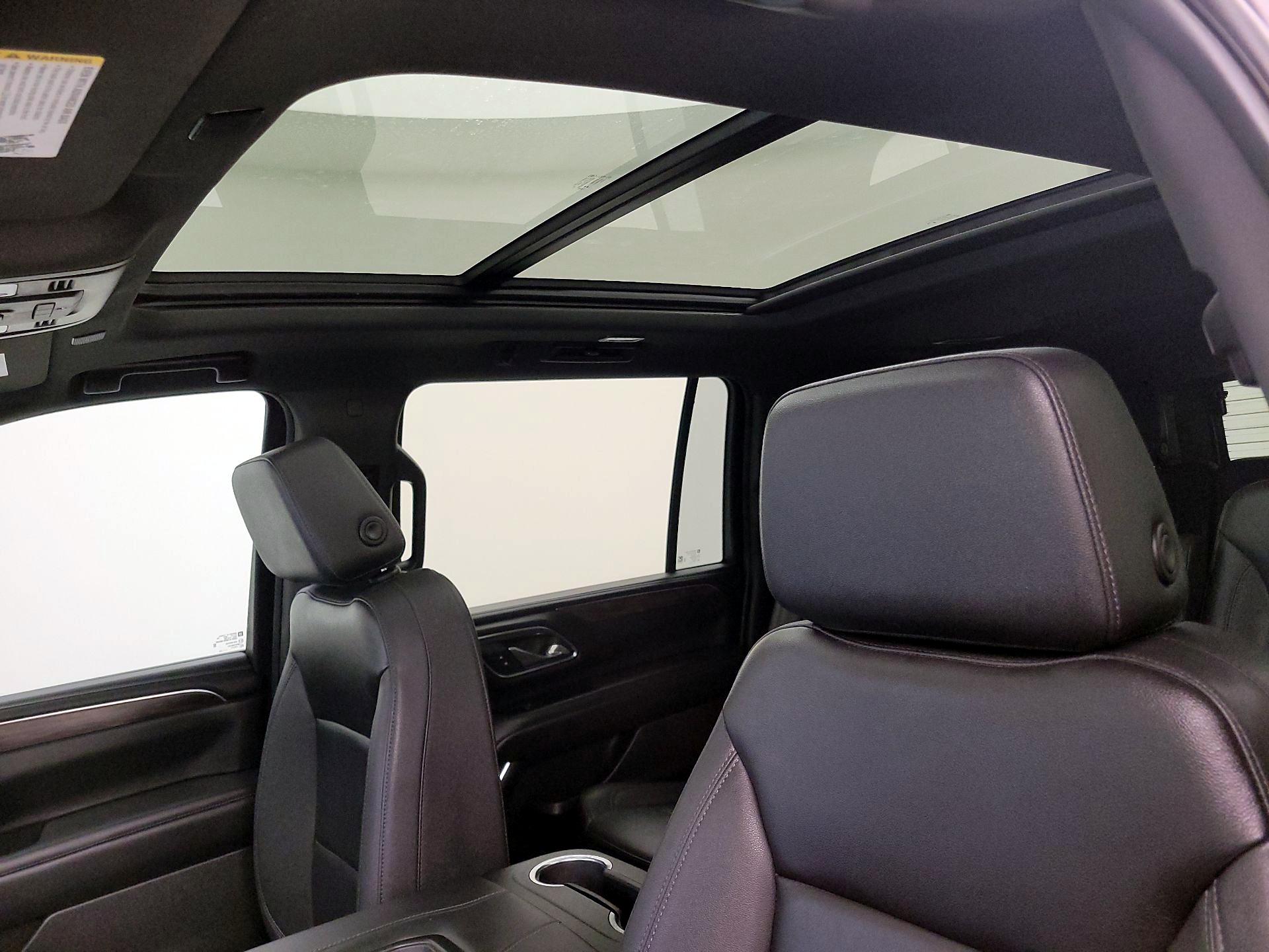 Thumbnail: 2023 Chevrolet Suburban - 20