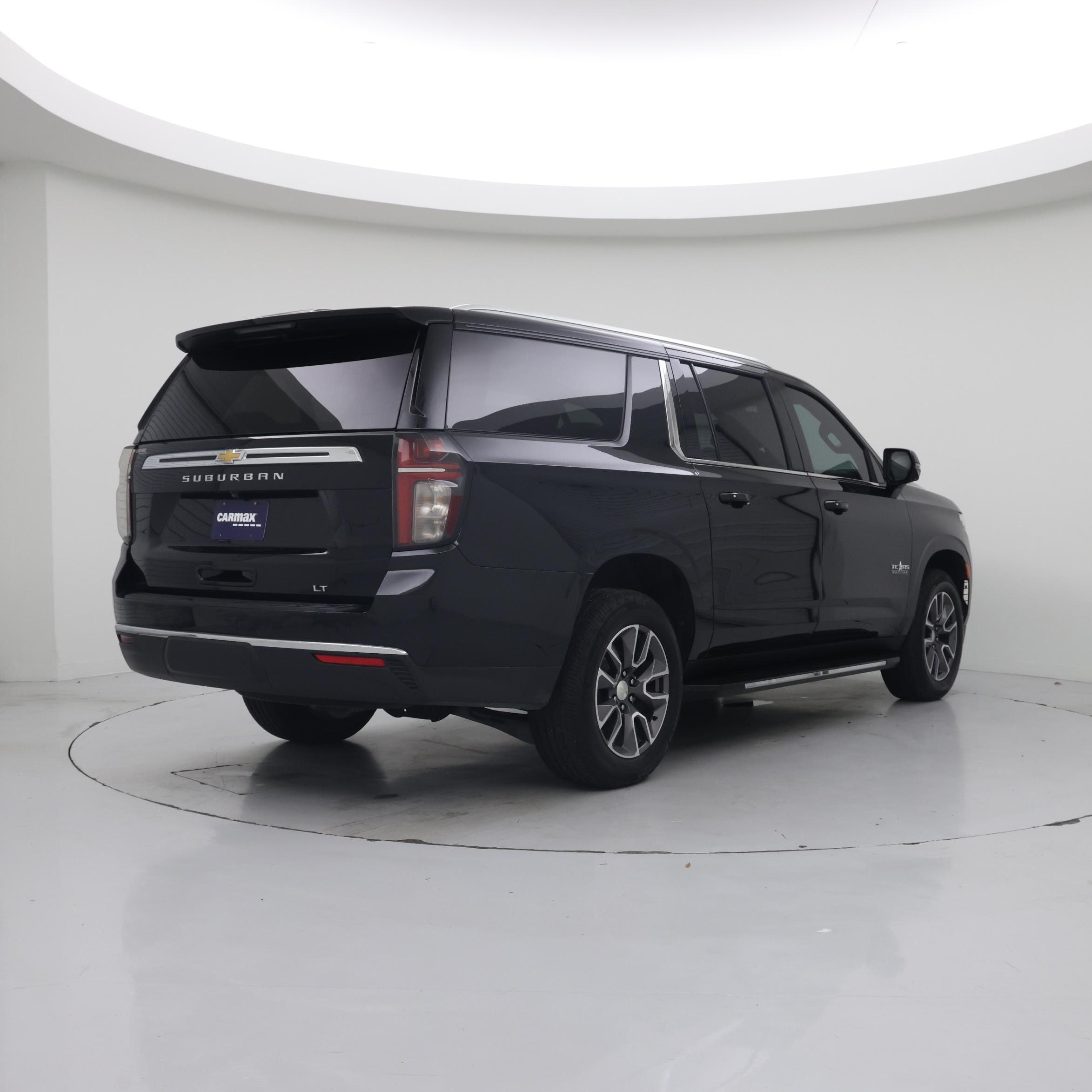 Thumbnail: 2023 Chevrolet Suburban - 8