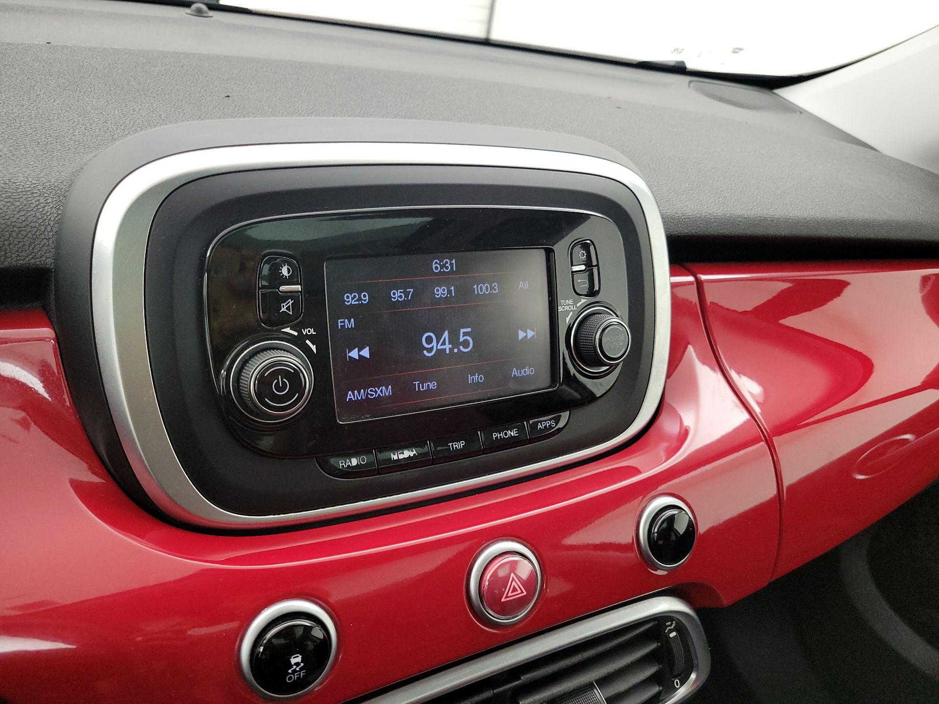 Thumbnail: 2016 Fiat 500X - 14