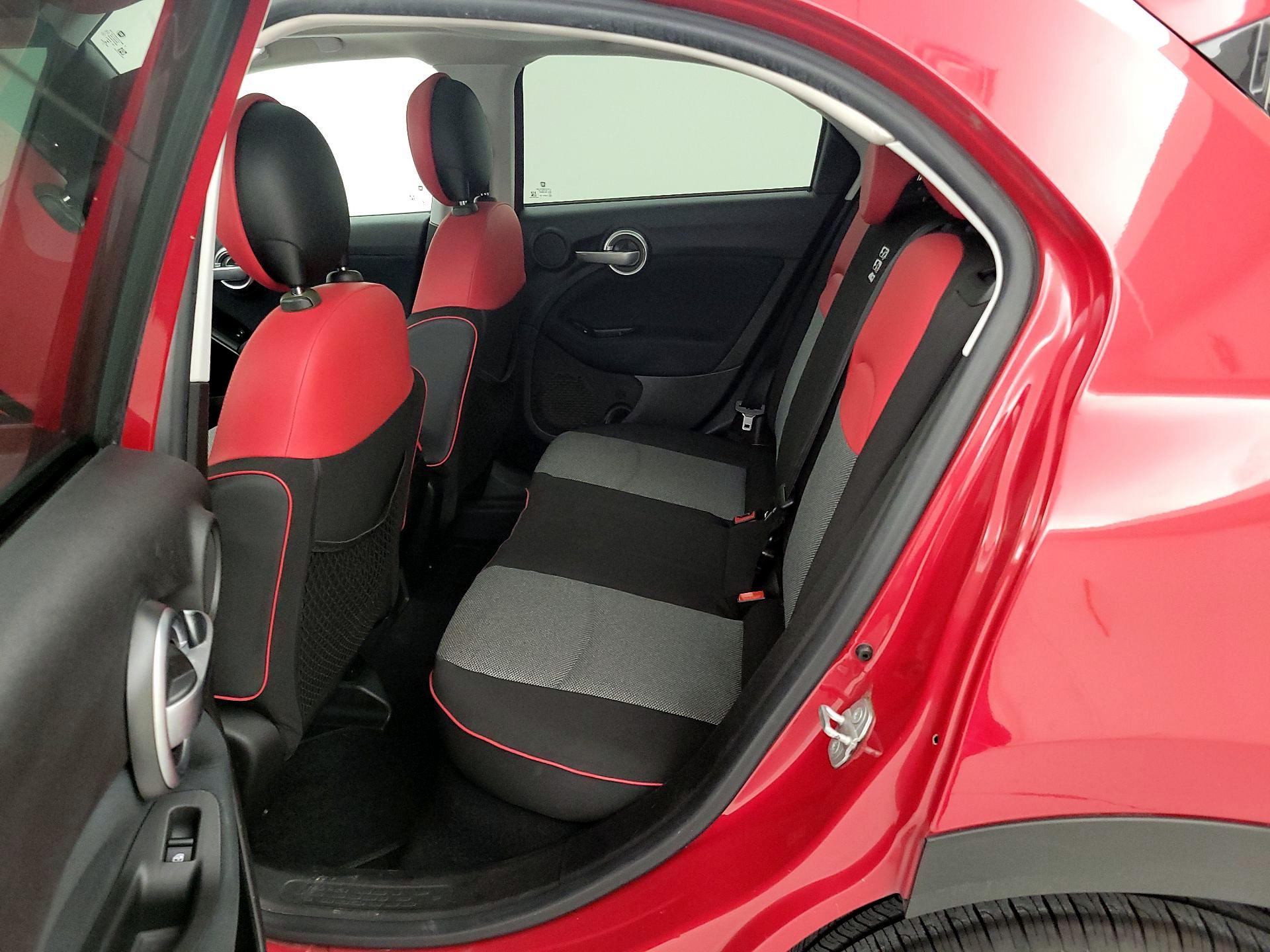 Thumbnail: 2016 Fiat 500X - 19