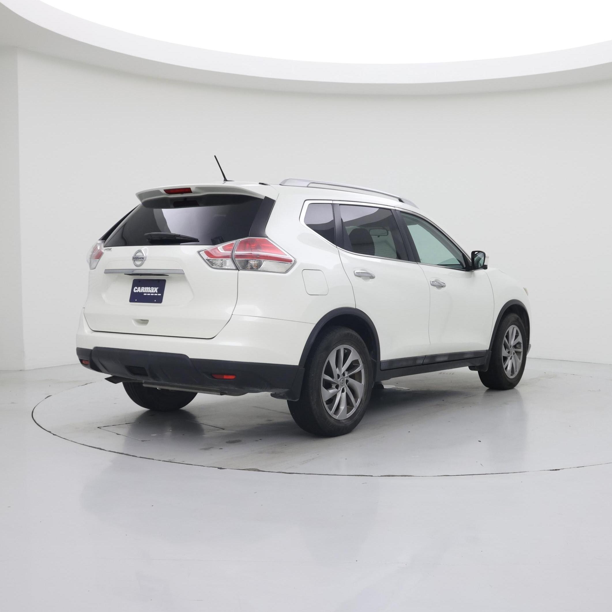 Thumbnail: 2015 Nissan Rogue - 8