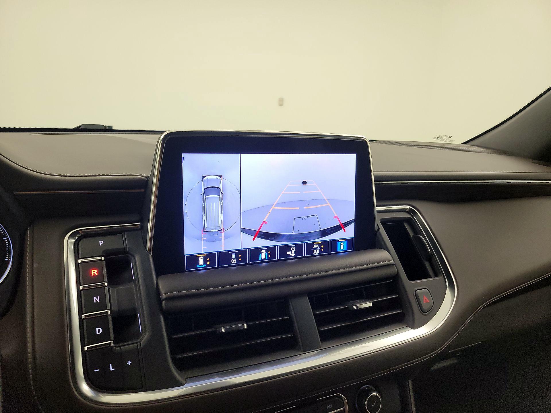 Thumbnail: 2021 Chevrolet Suburban - 14